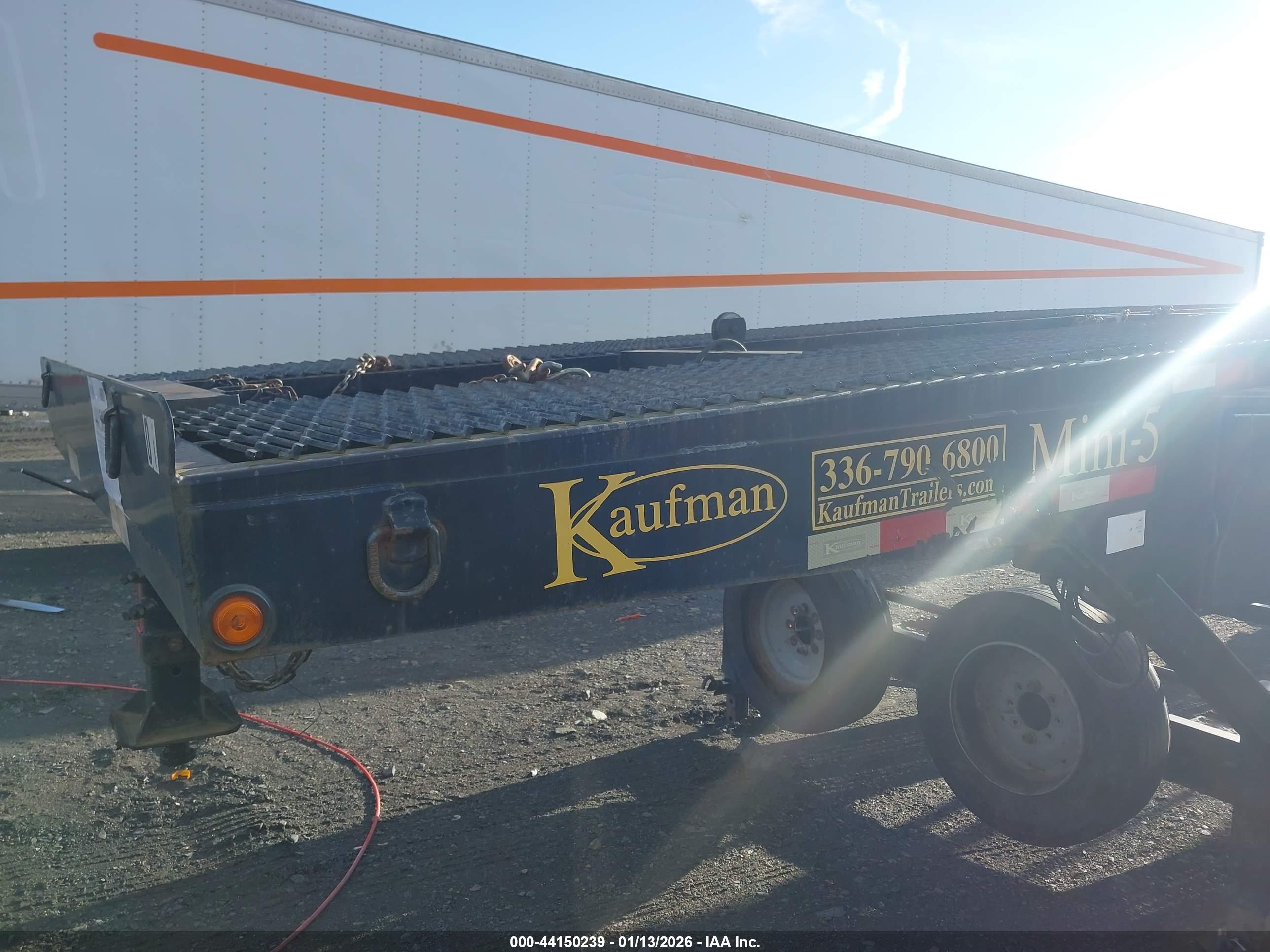 KAUFMAN TRAILERS image 7