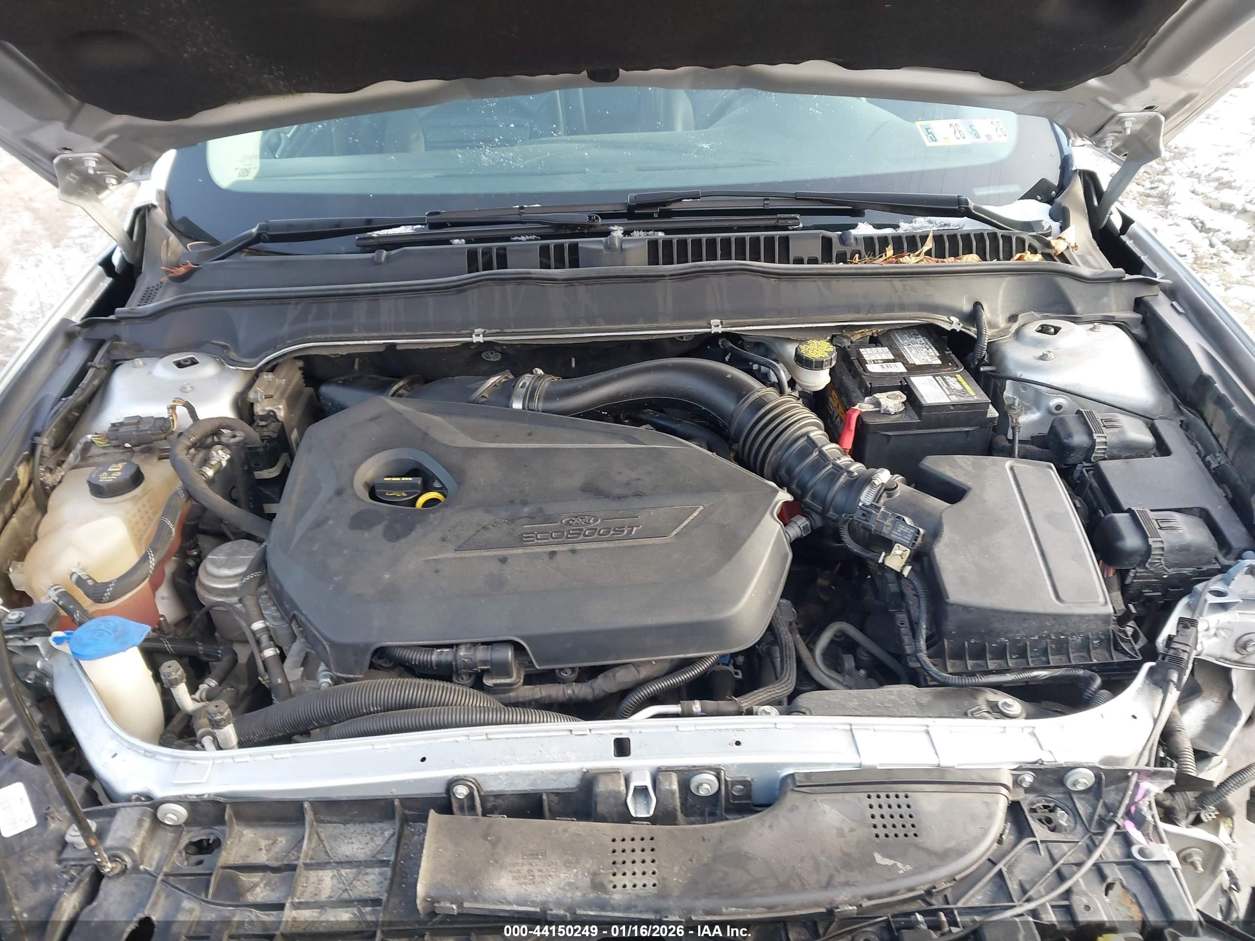 FORD FUSION image 10