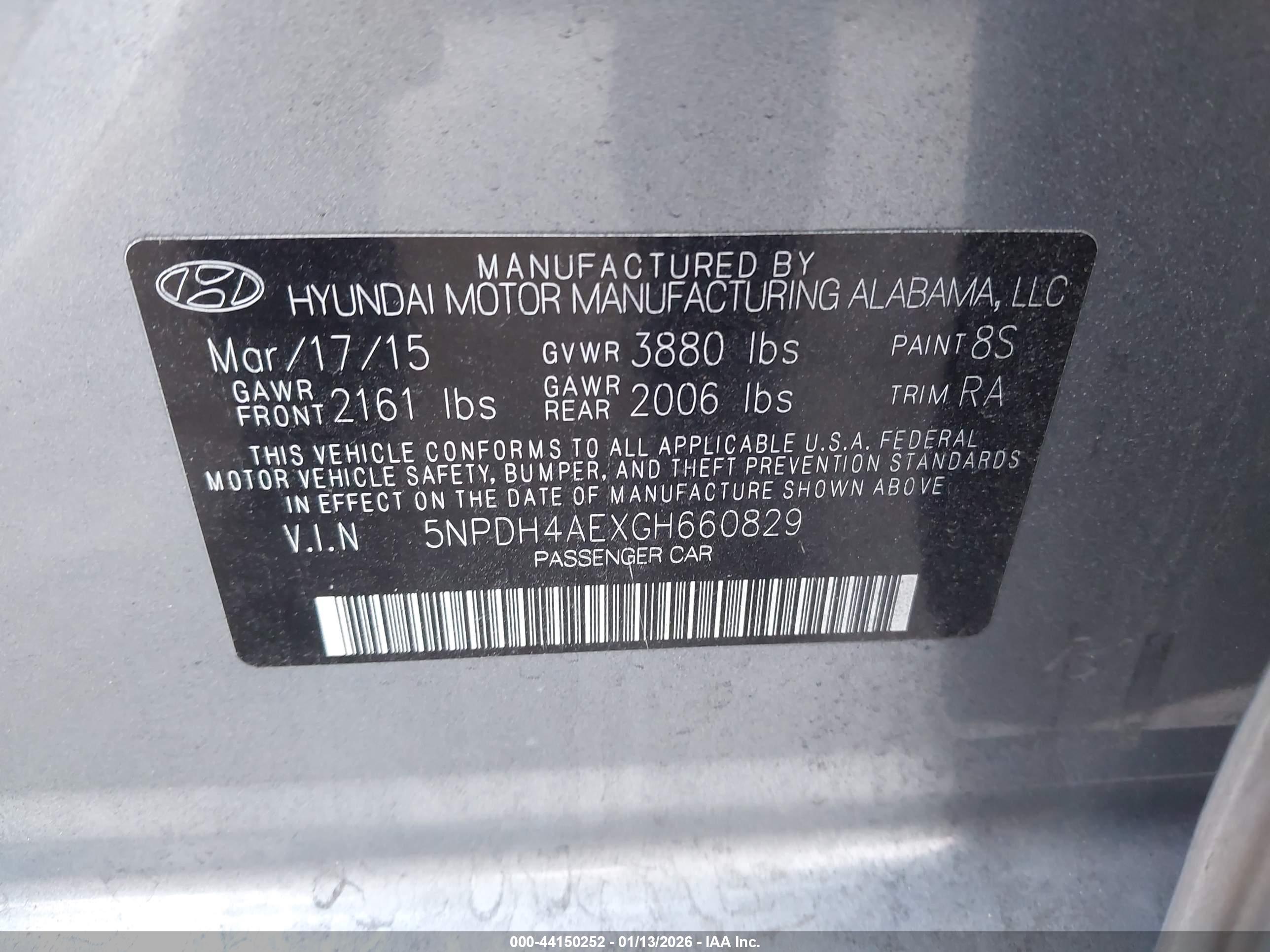 HYUNDAI ELANTRA image 9