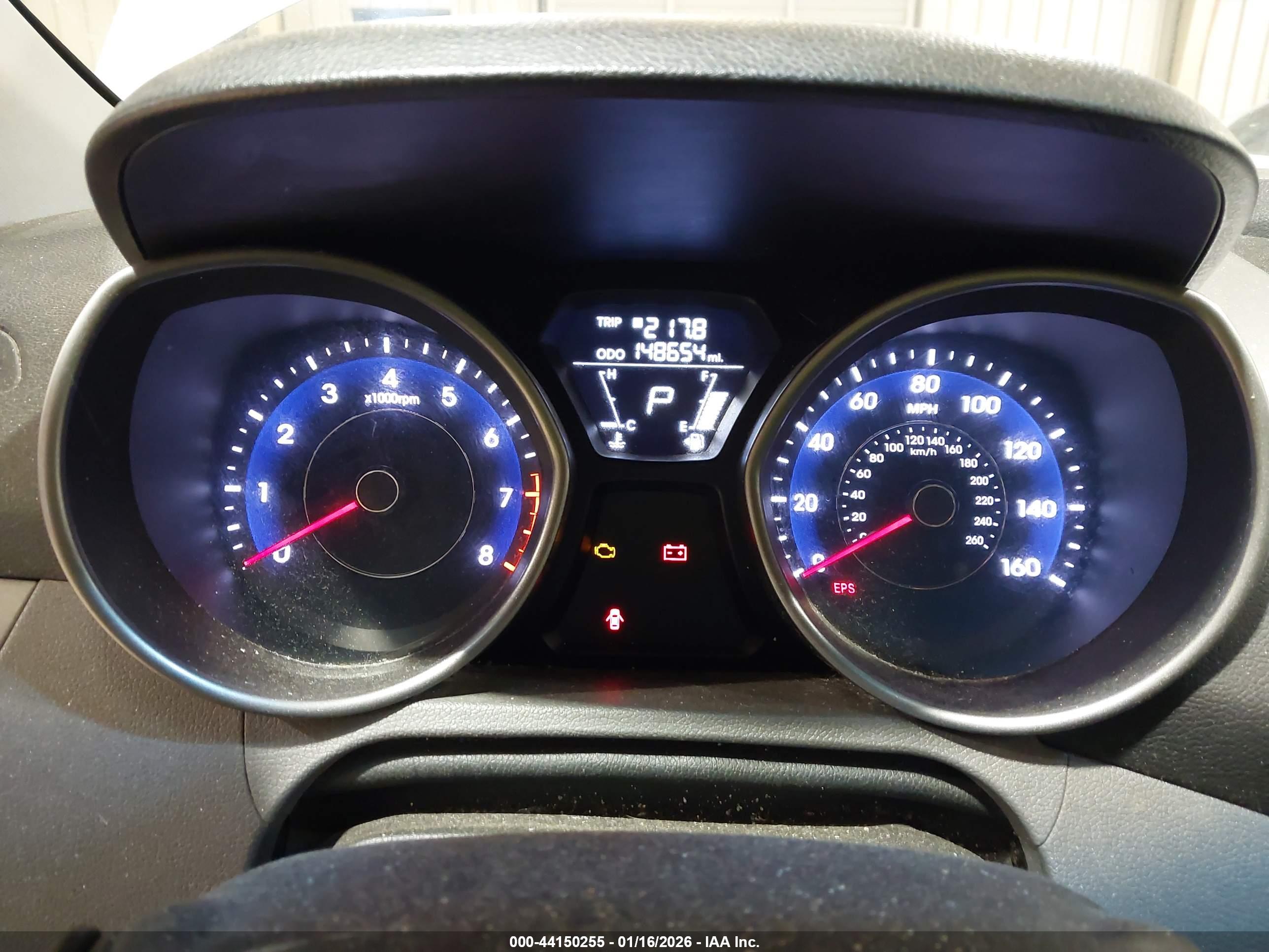 HYUNDAI ELANTRA image 7