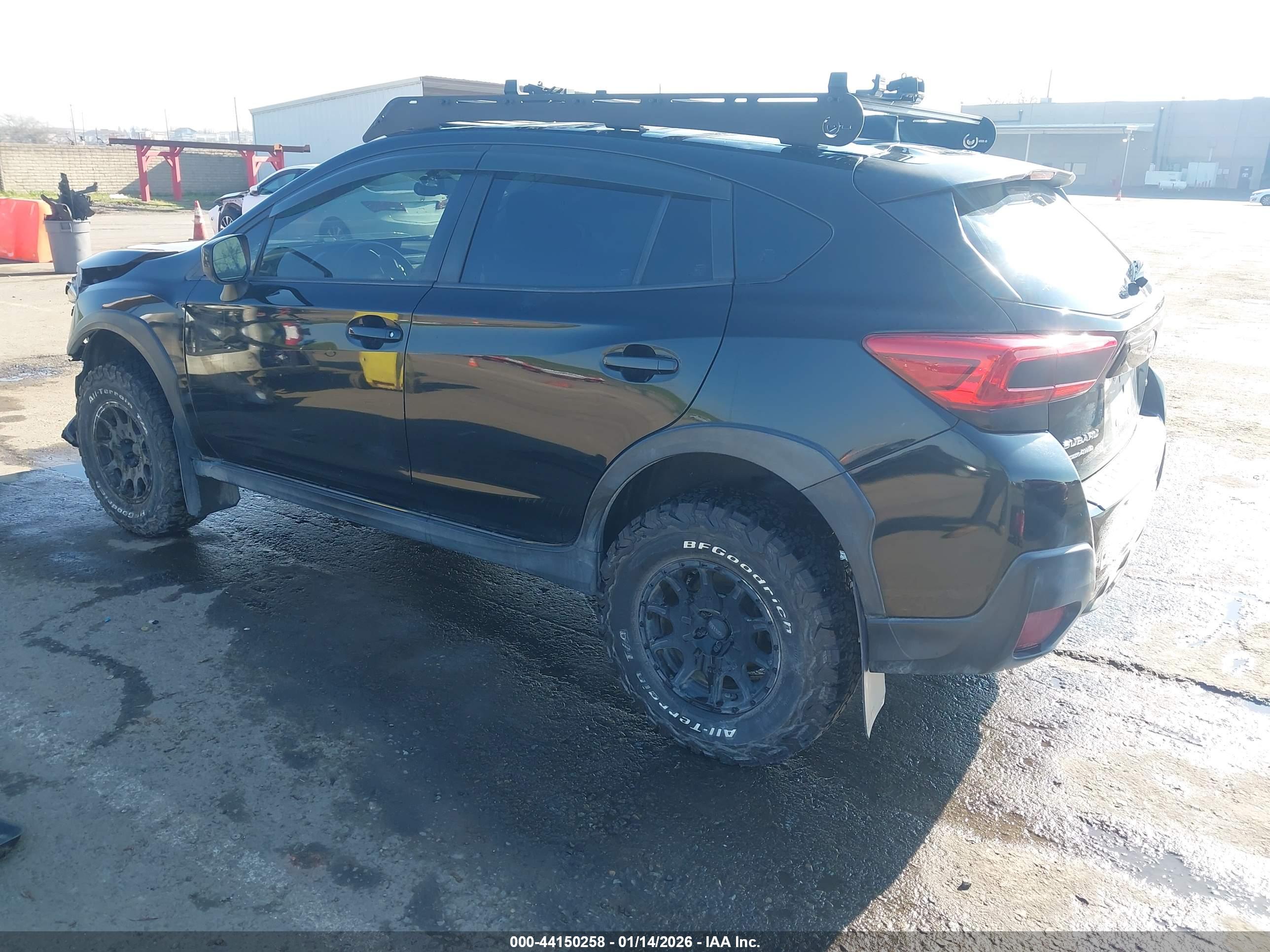 SUBARU CROSSTREK image 3