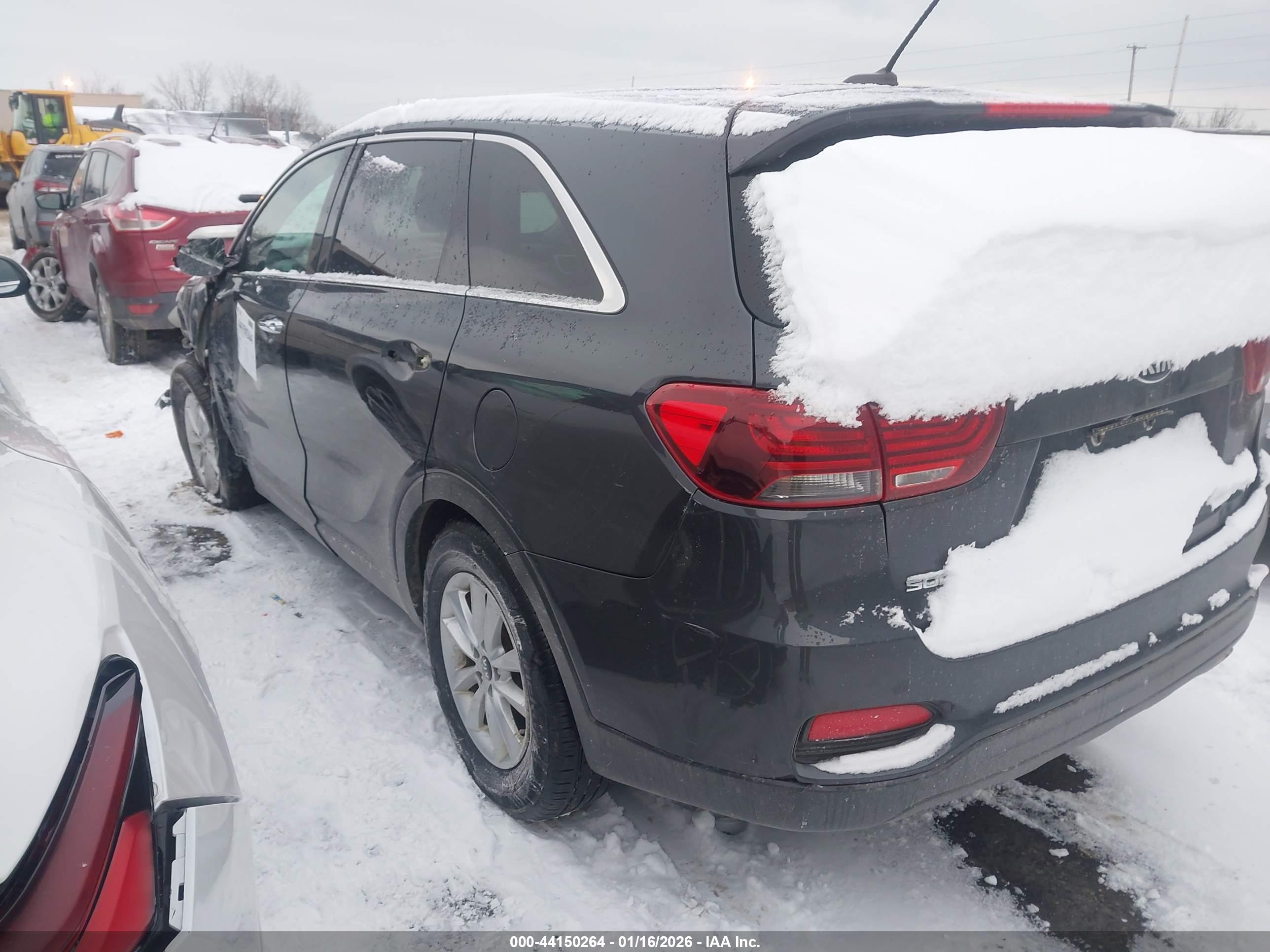 KIA SORENTO image 3