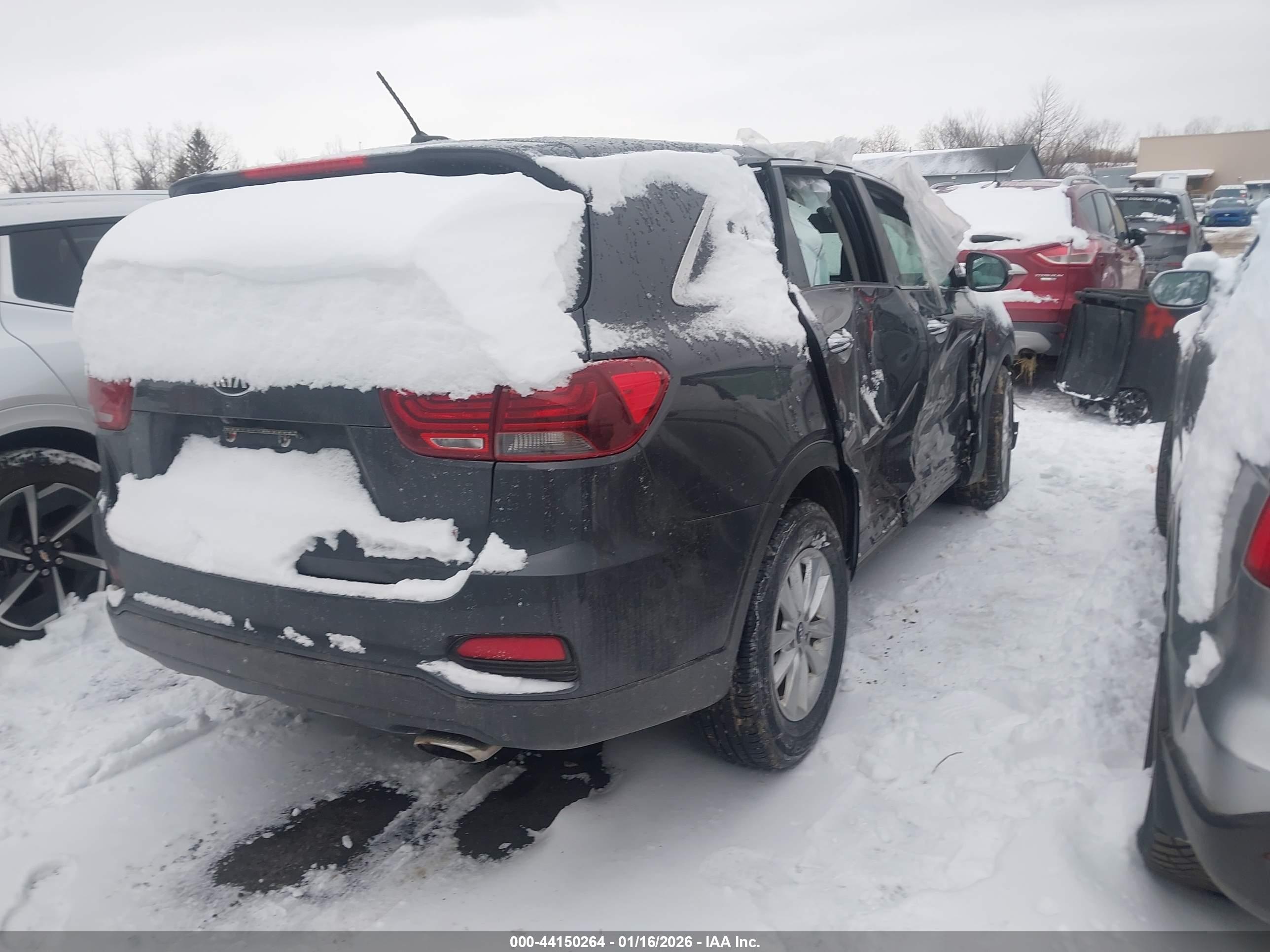 KIA SORENTO image 4
