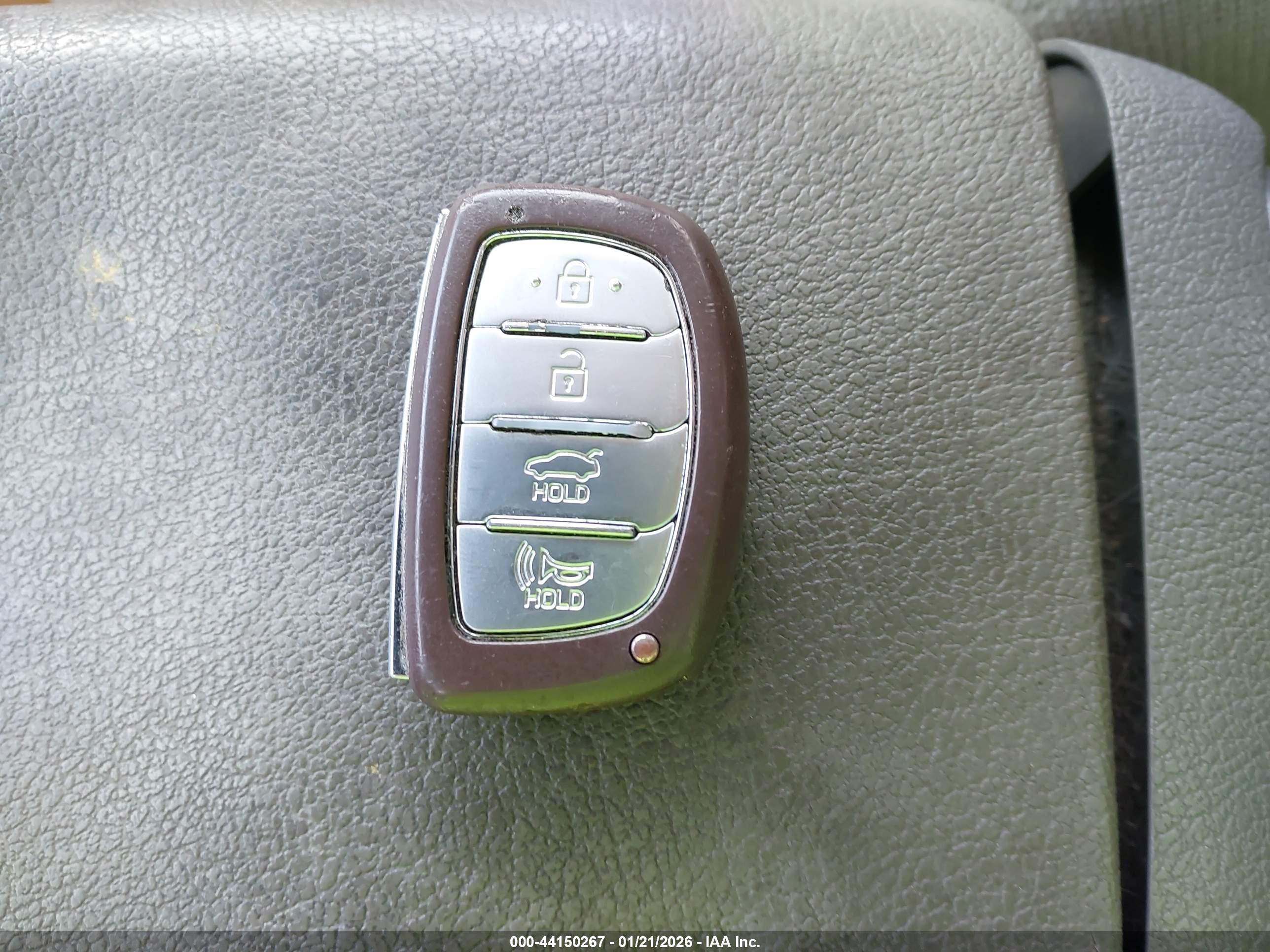 HYUNDAI SONATA image 11