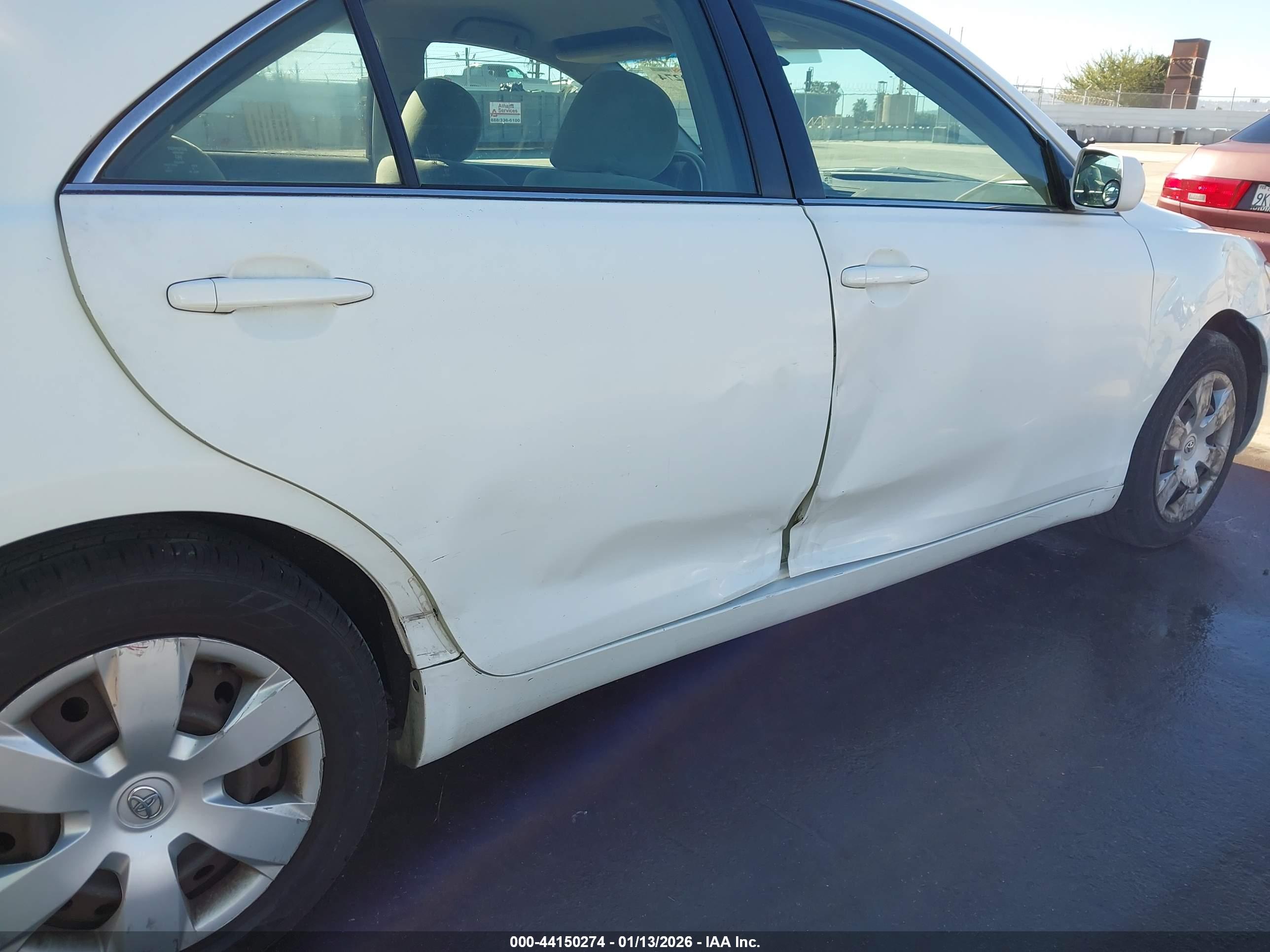TOYOTA CAMRY image 6