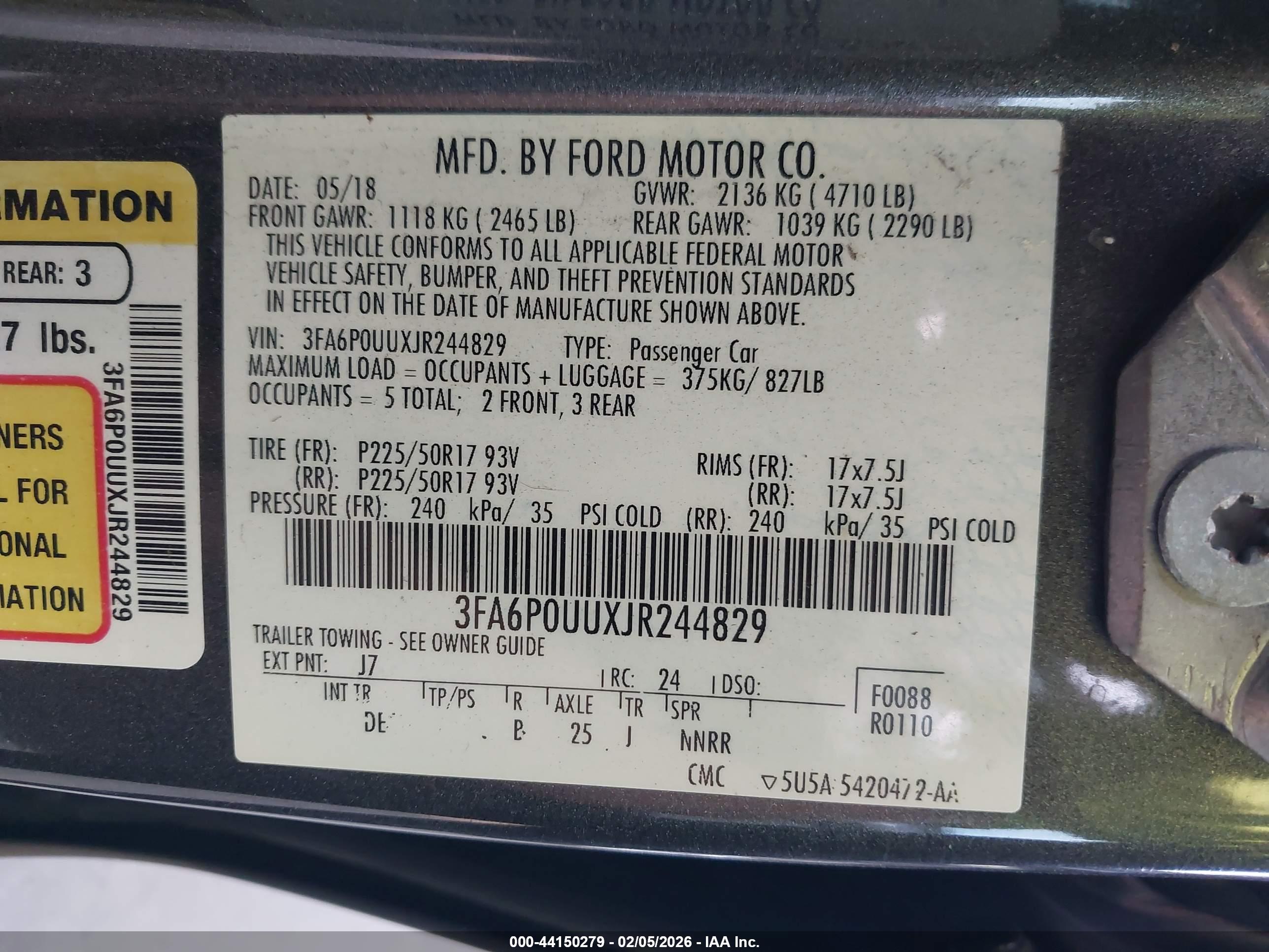 FORD FUSION image 9