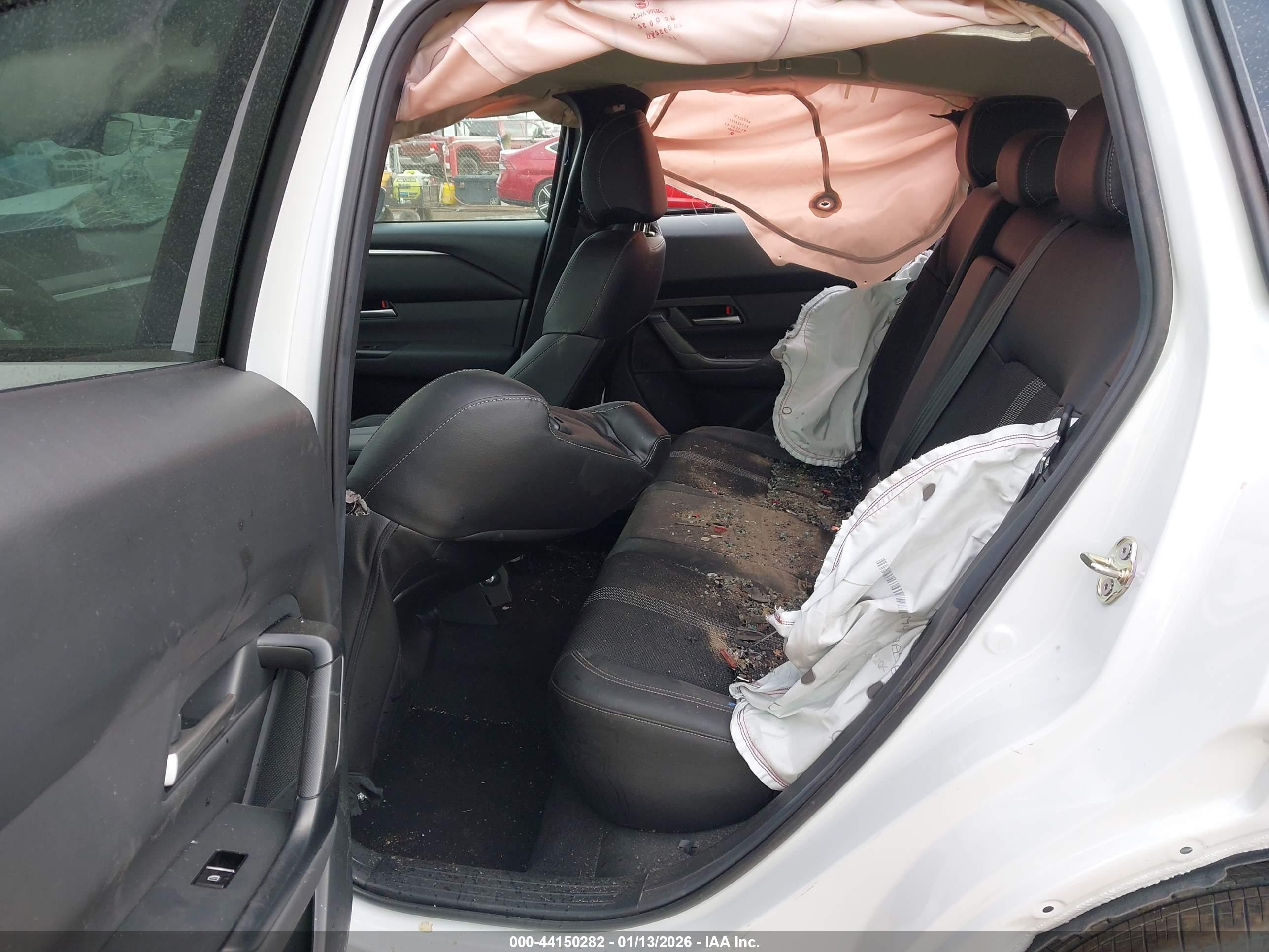 MAZDA CX-50 image 8