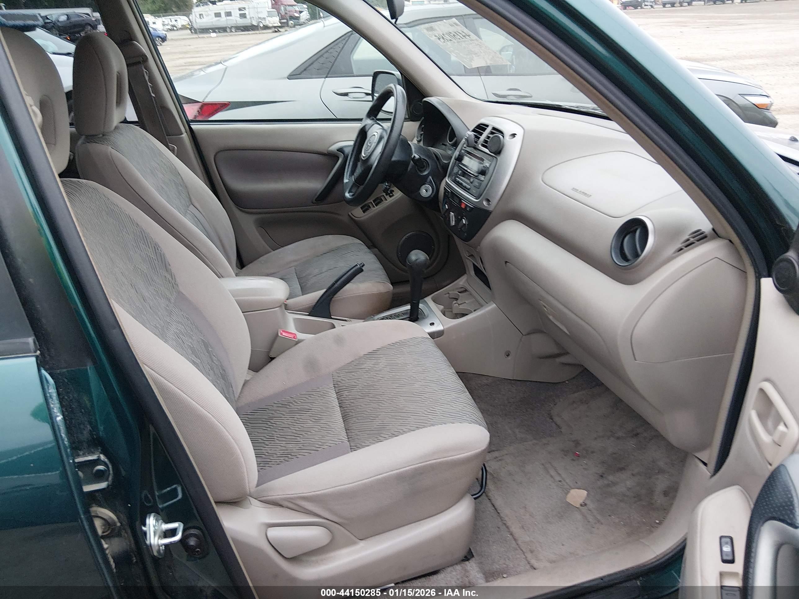TOYOTA RAV4 image 5