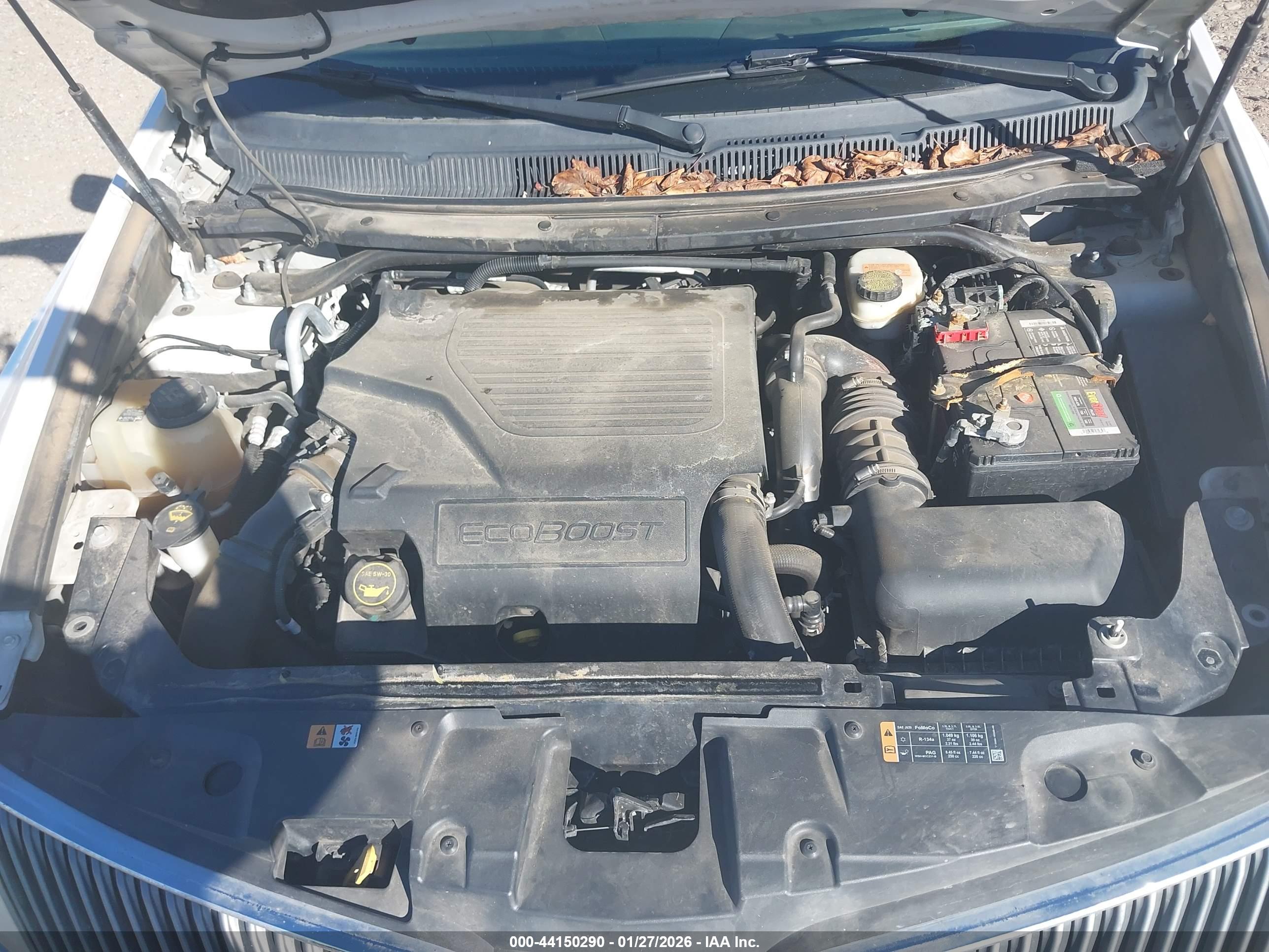 LINCOLN MKT image 10