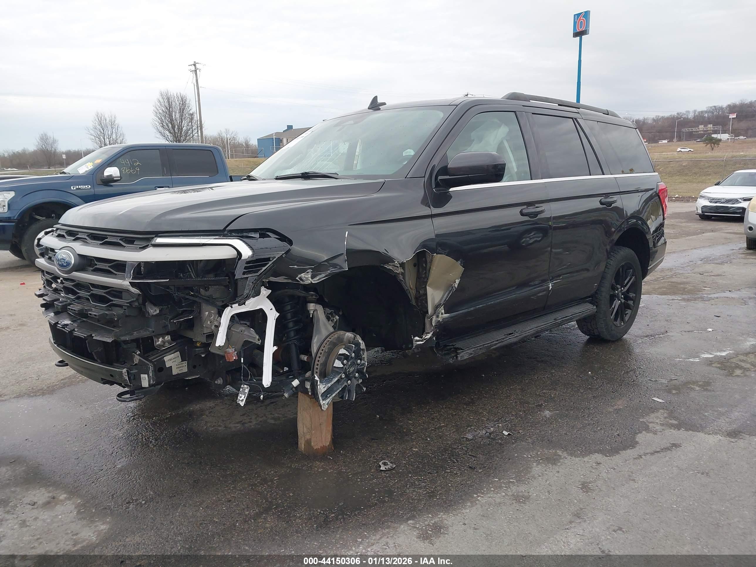 FORD EXPEDITION image 2