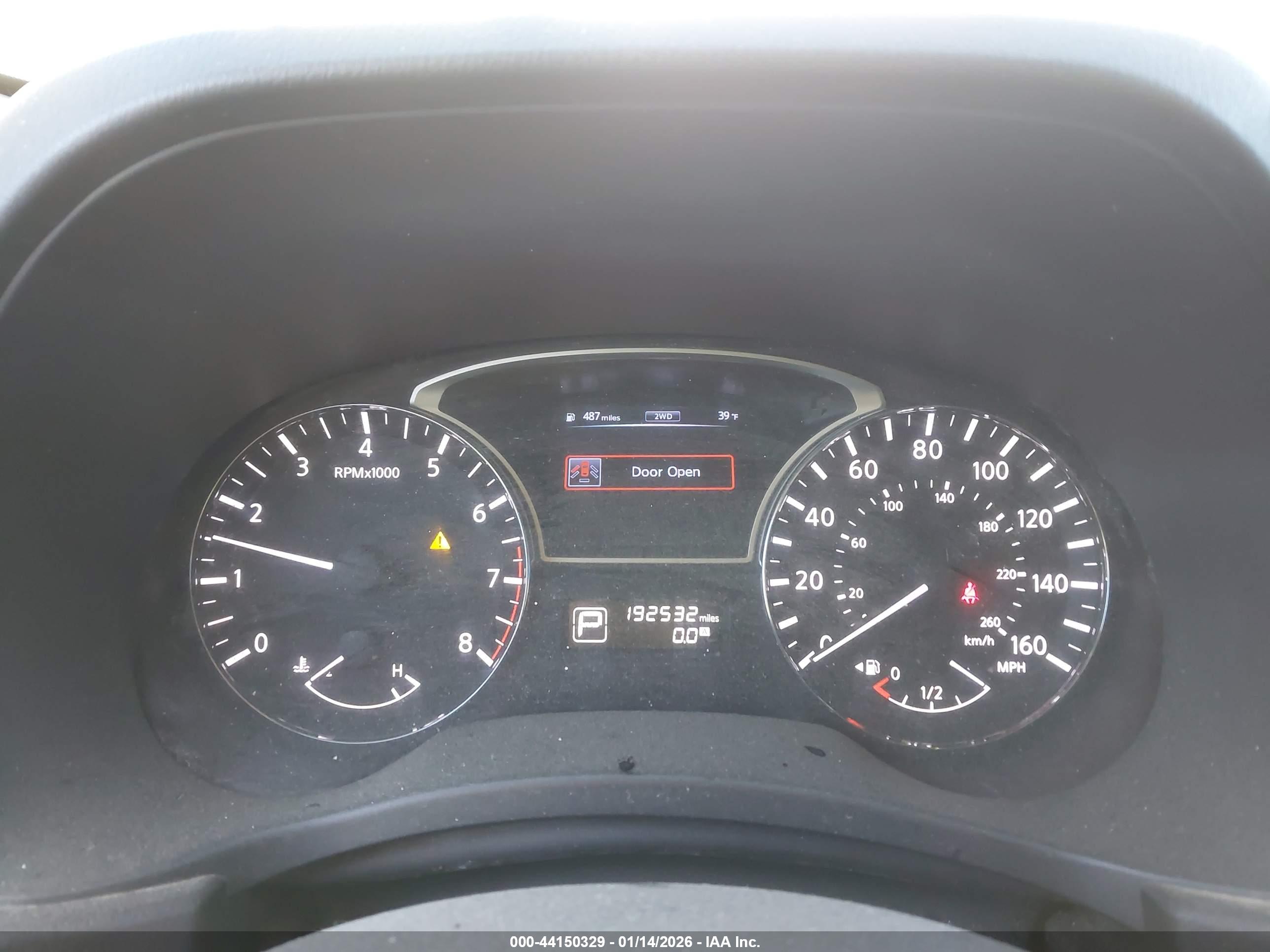 NISSAN PATHFINDER image 7