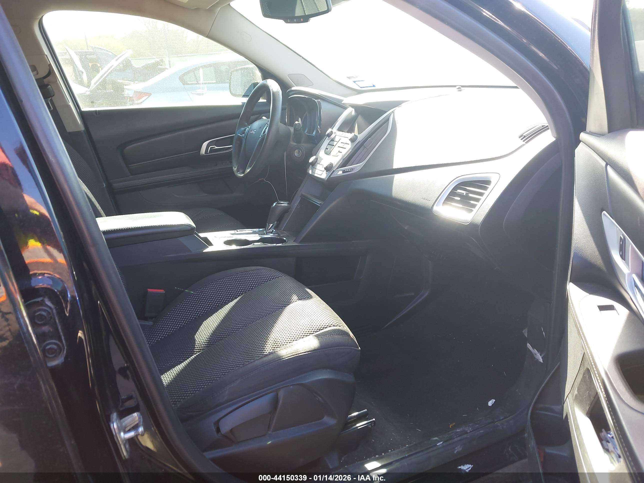 GMC TERRAIN image 5