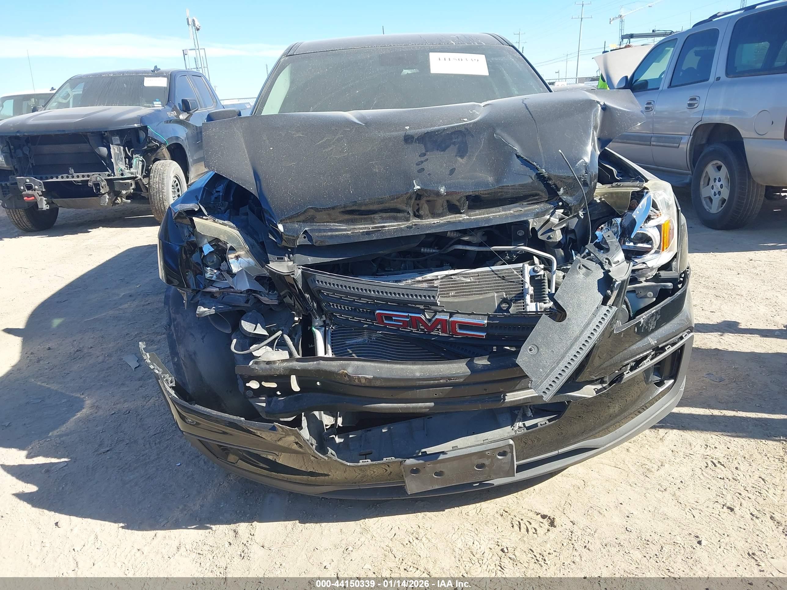 GMC TERRAIN image 6