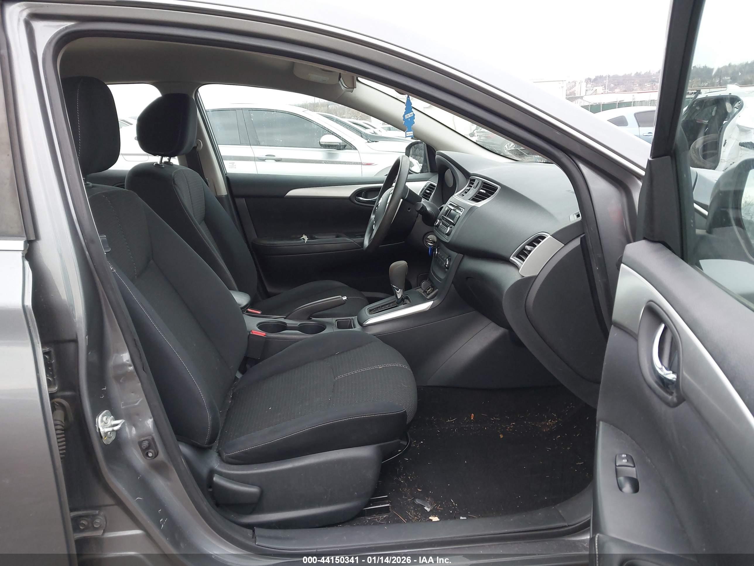 NISSAN SENTRA image 5