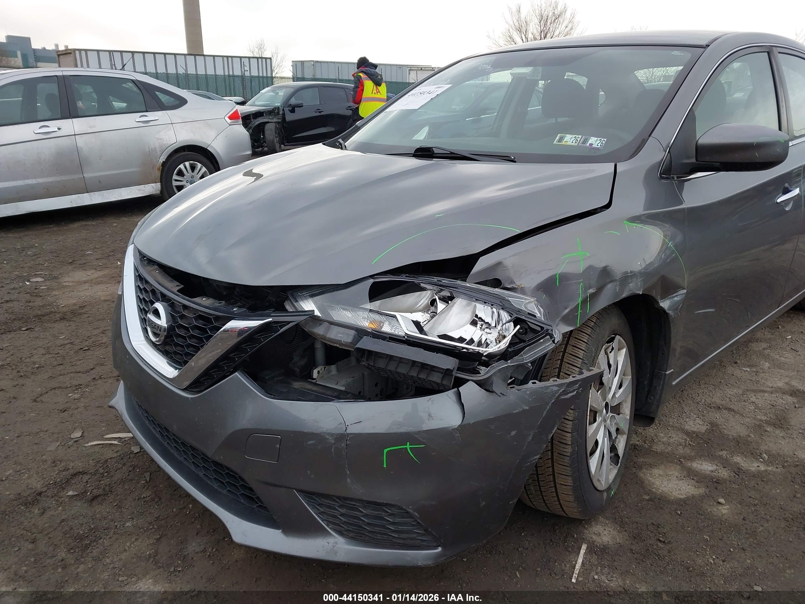 NISSAN SENTRA image 6