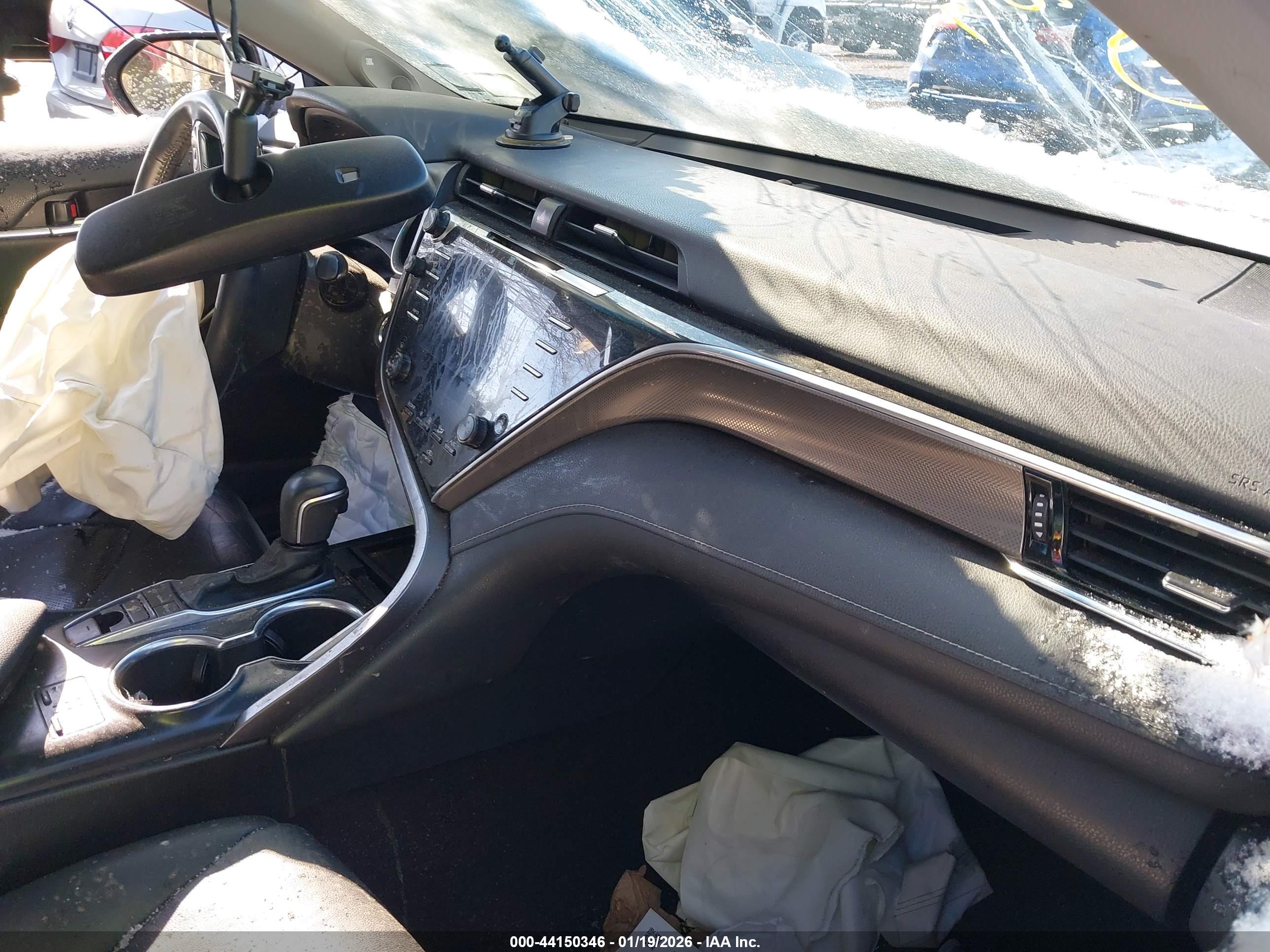 TOYOTA CAMRY image 5