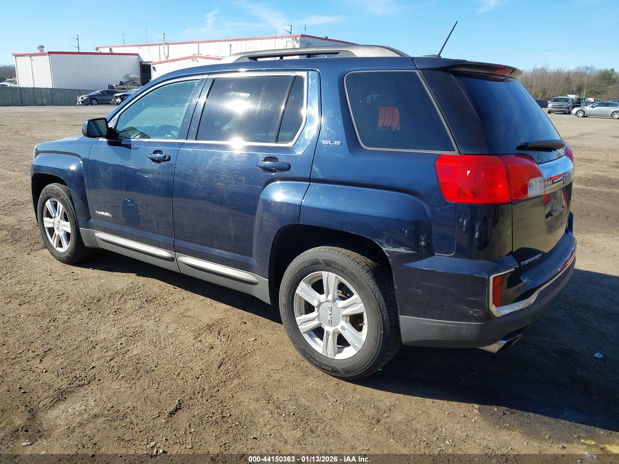 GMC TERRAIN image 3