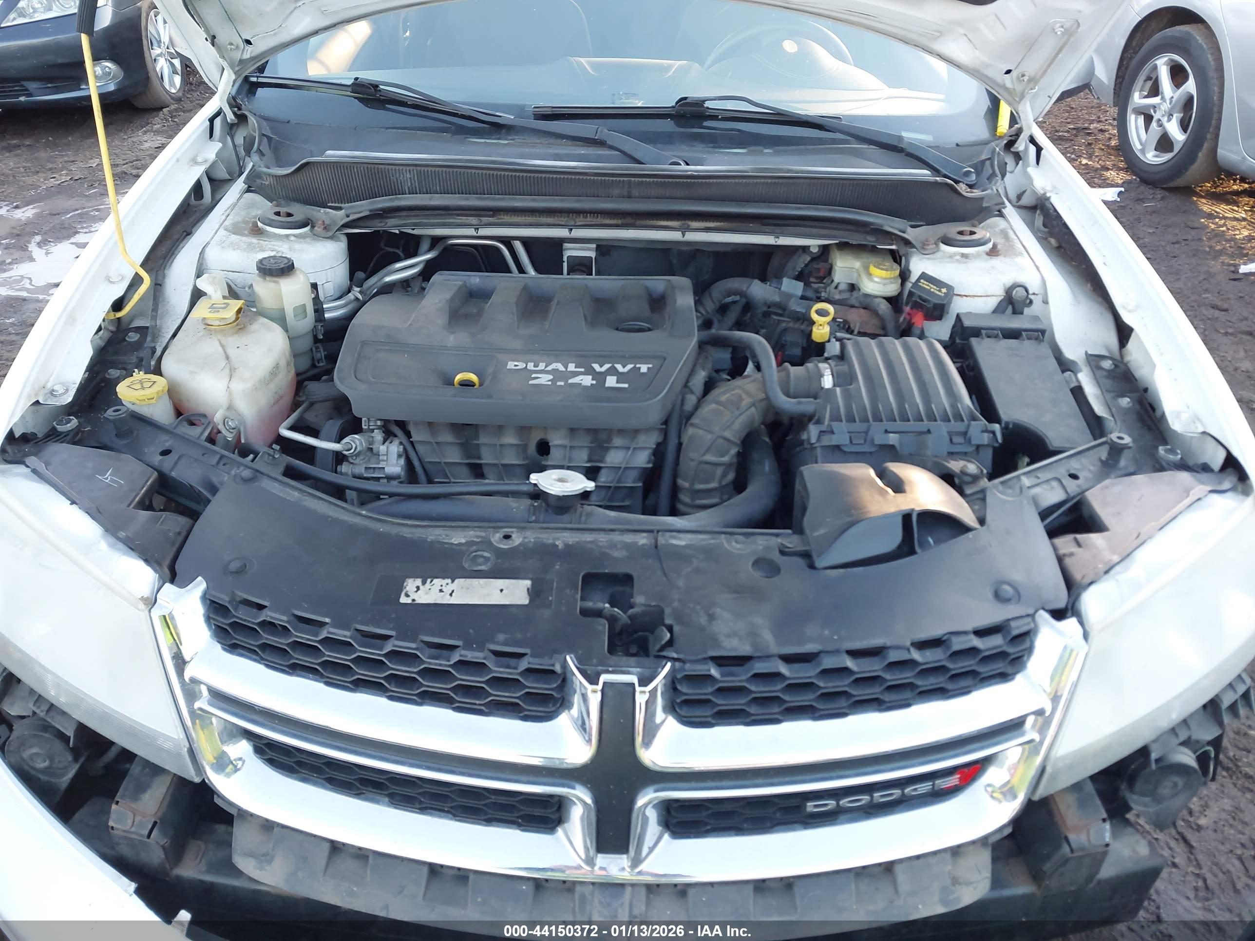 DODGE AVENGER image 10