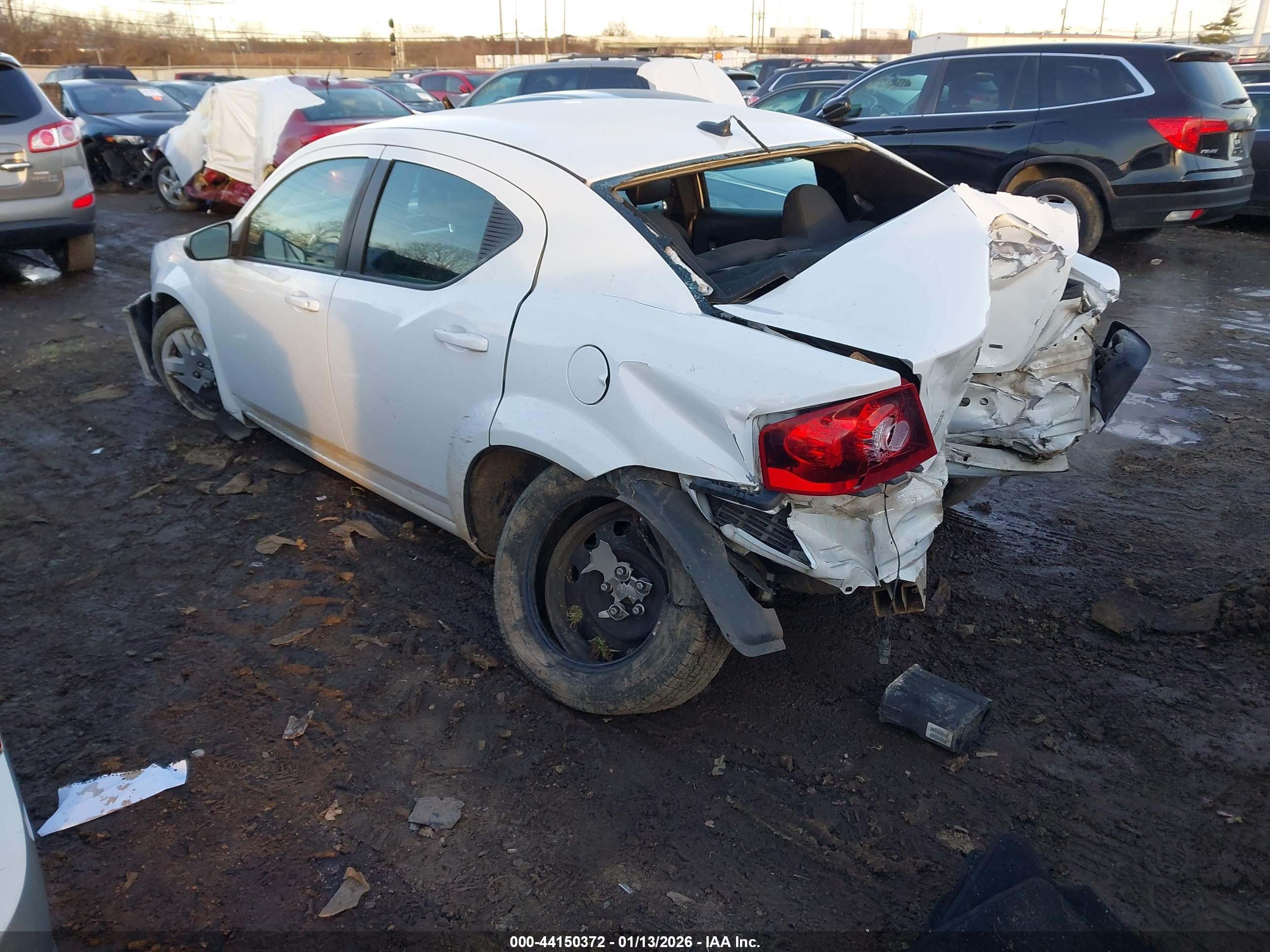 DODGE AVENGER image 3