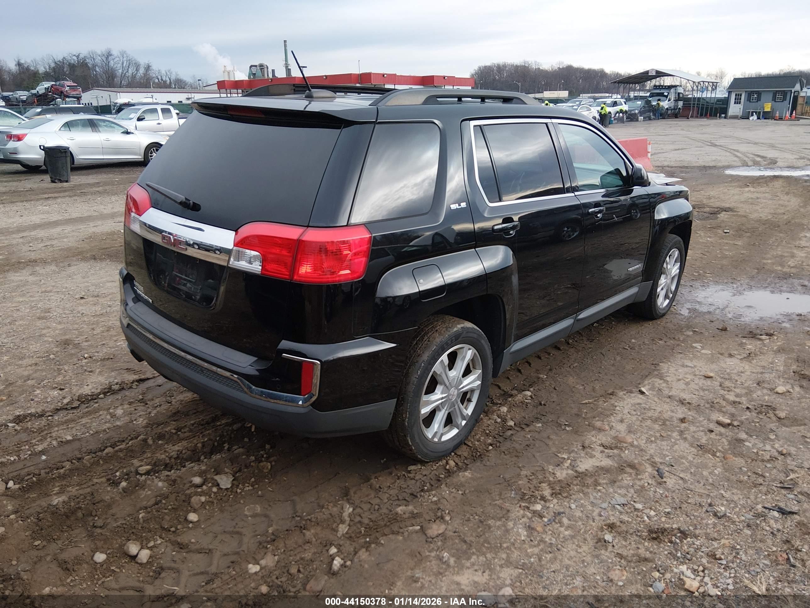 GMC TERRAIN image 4