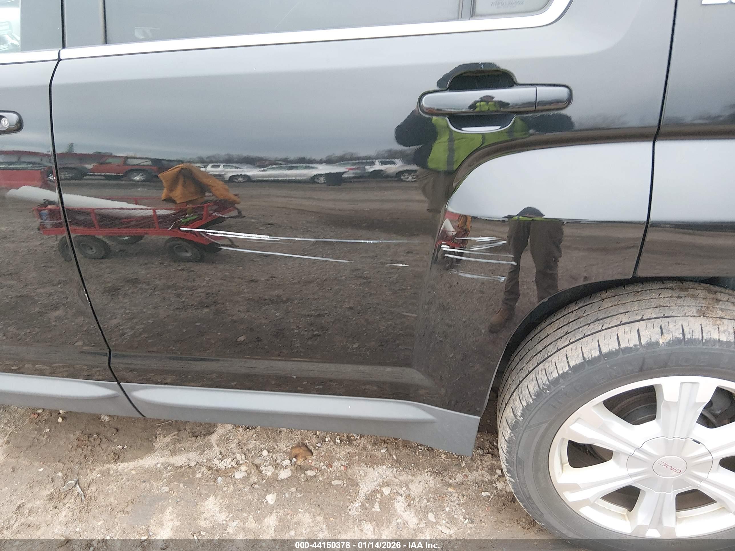 GMC TERRAIN image 6