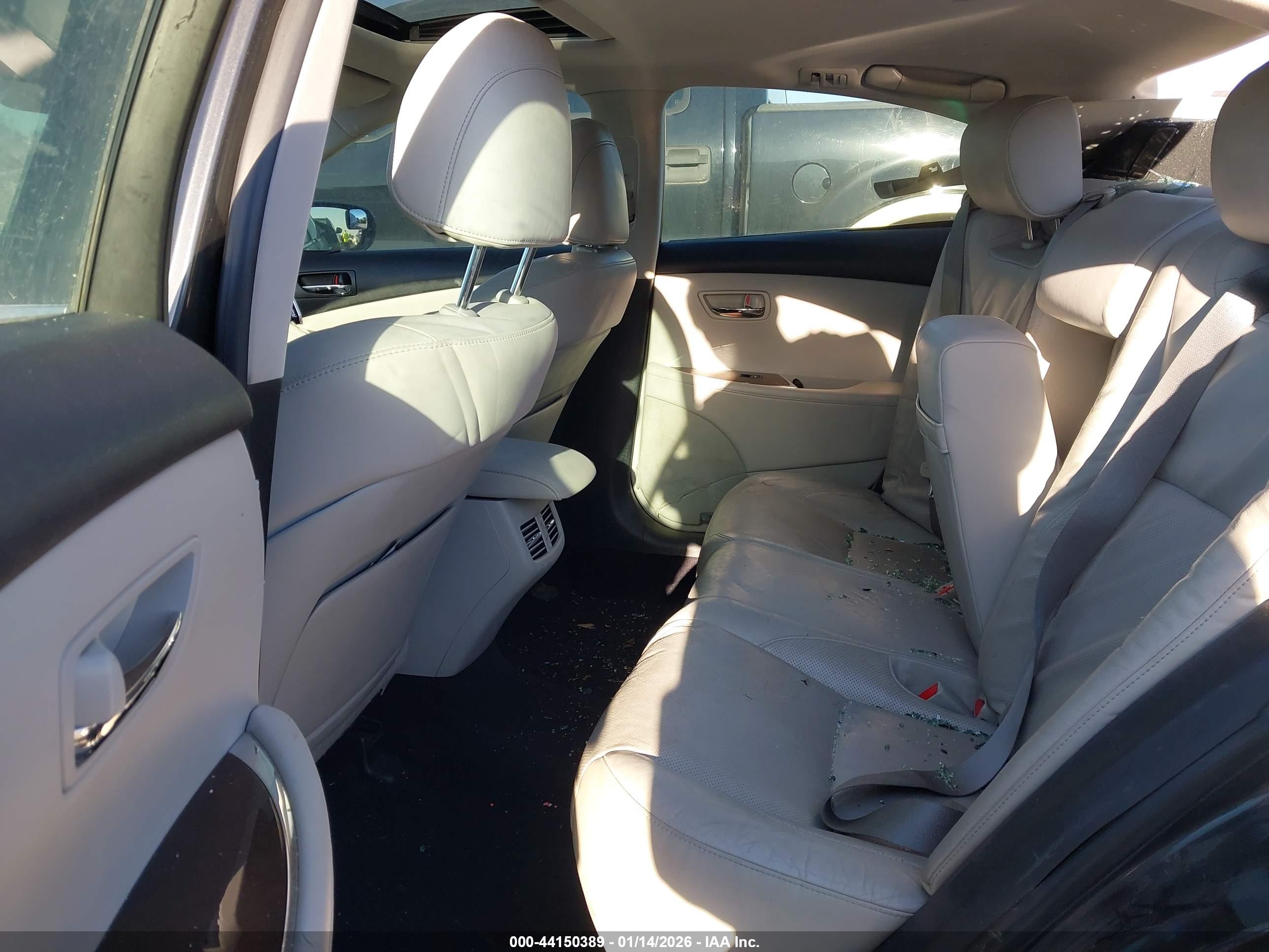 LEXUS ES image 8