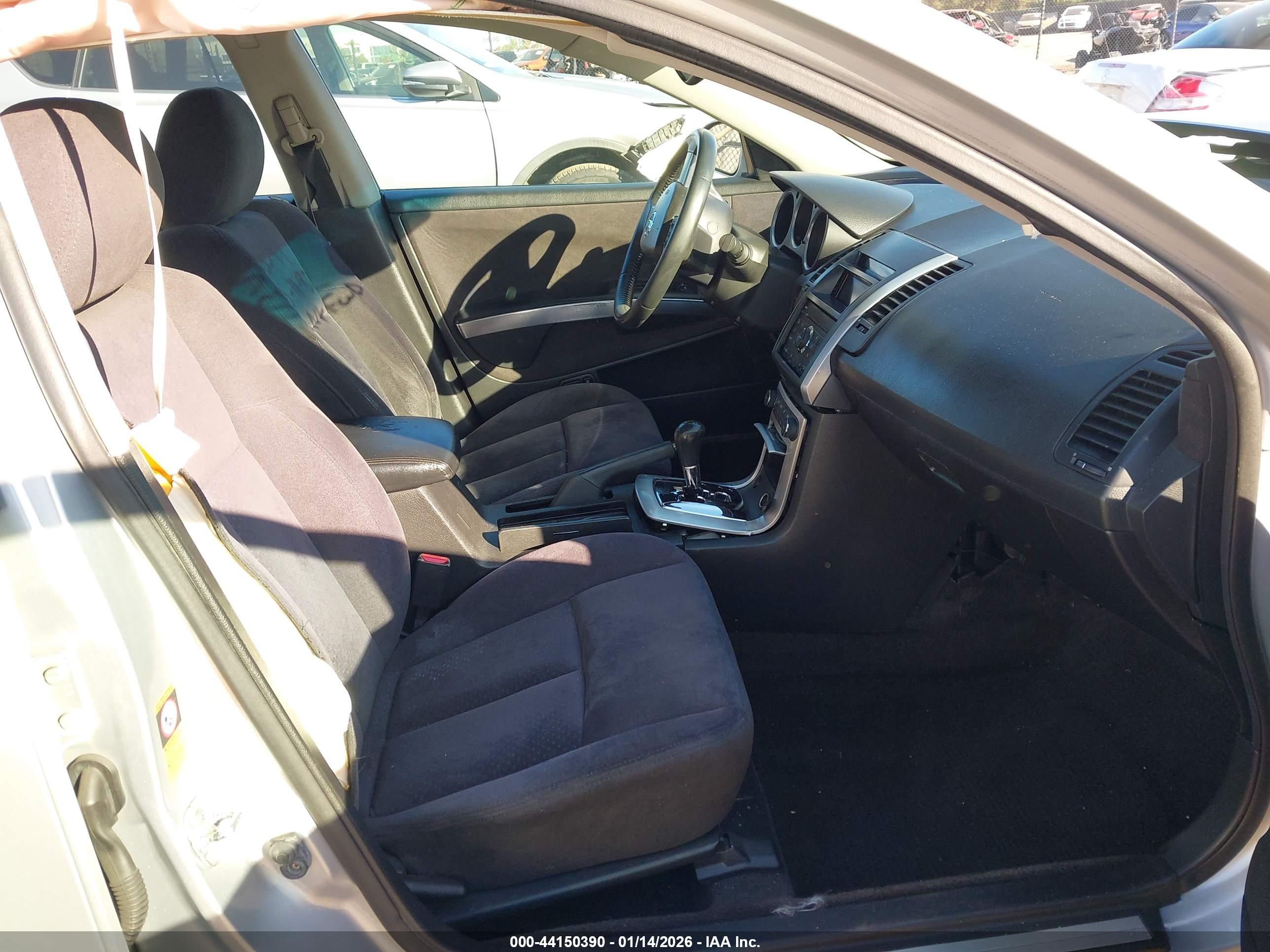 NISSAN MAXIMA image 5