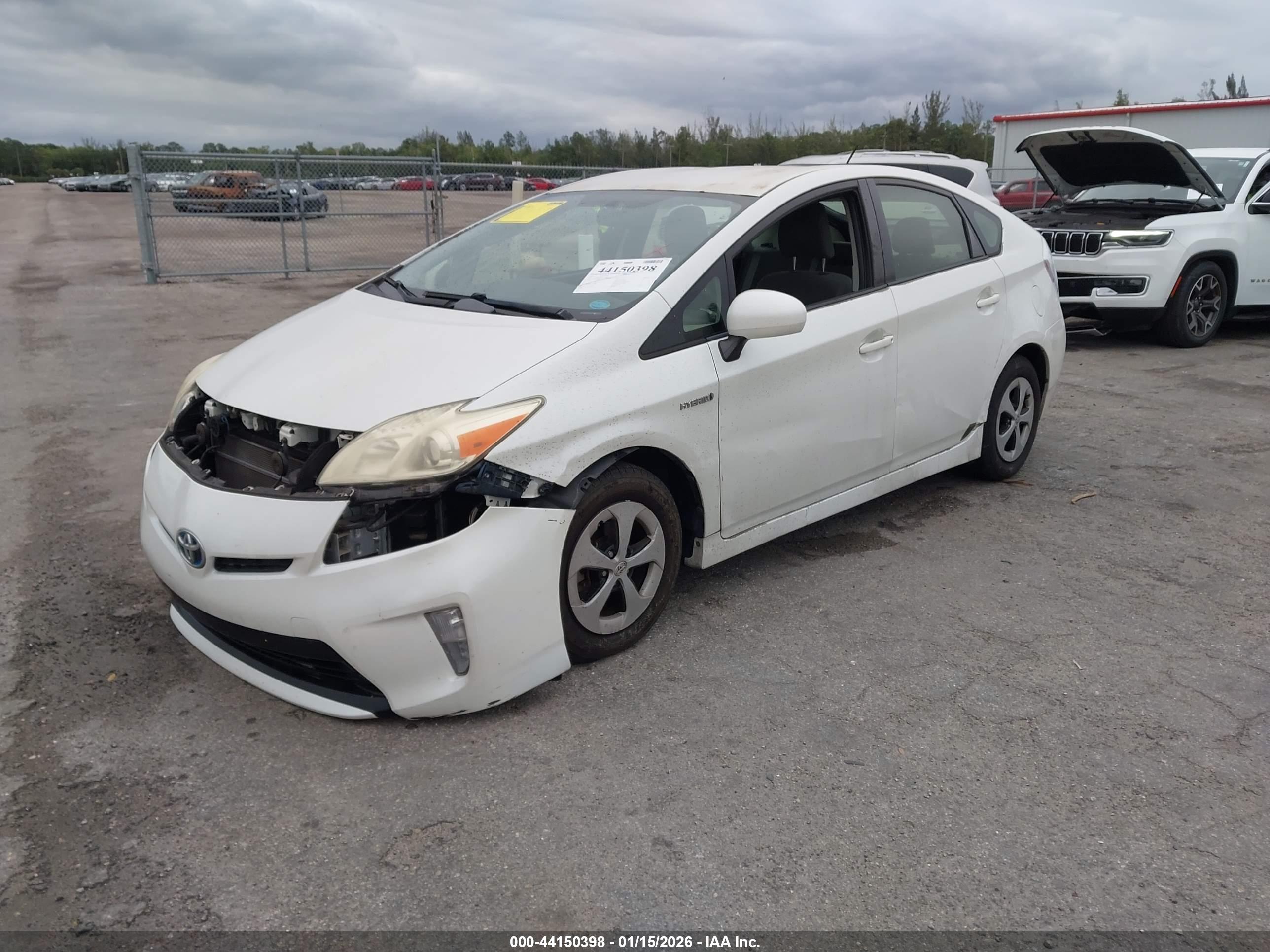 TOYOTA PRIUS image 2