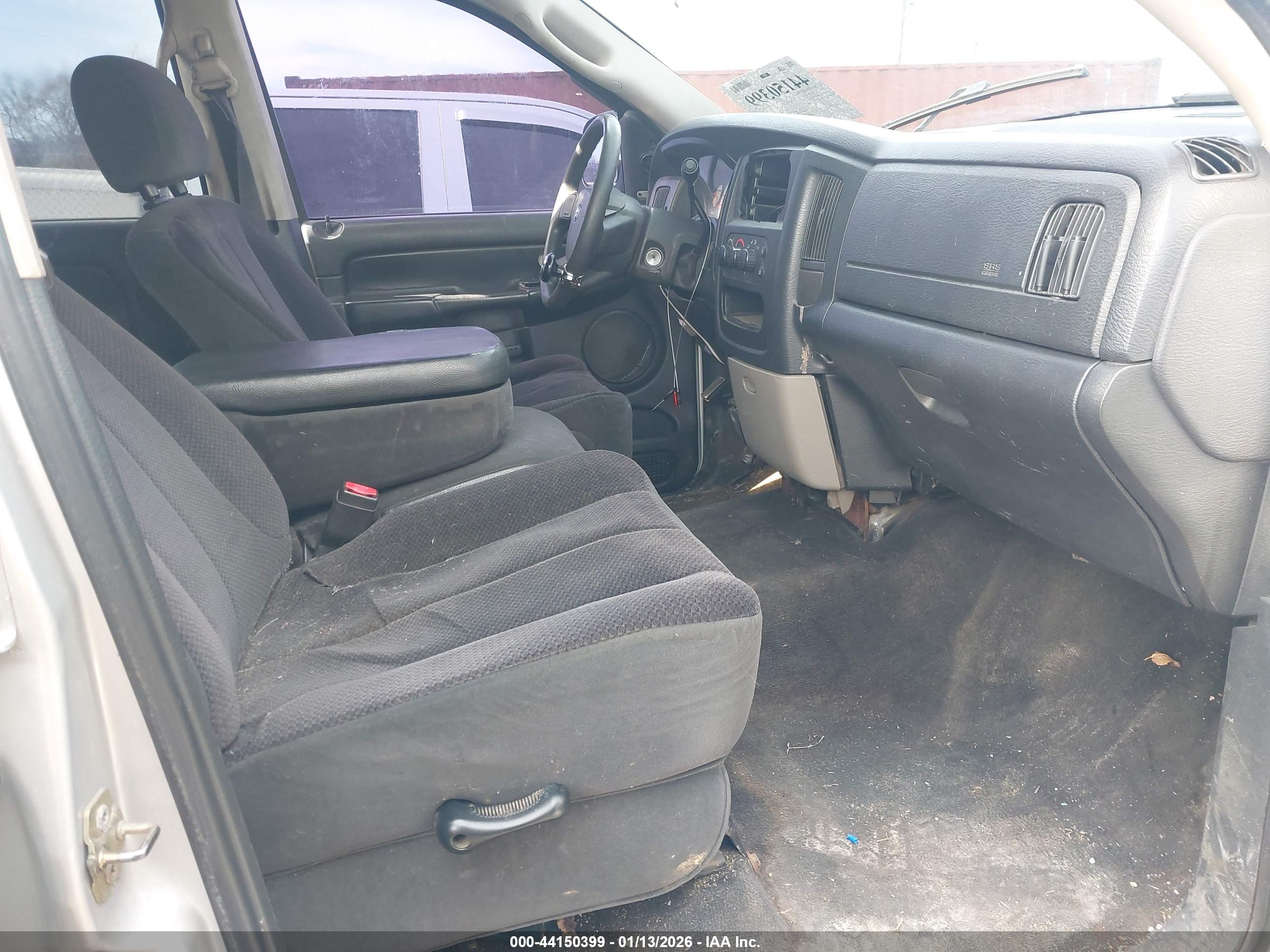DODGE RAM image 5