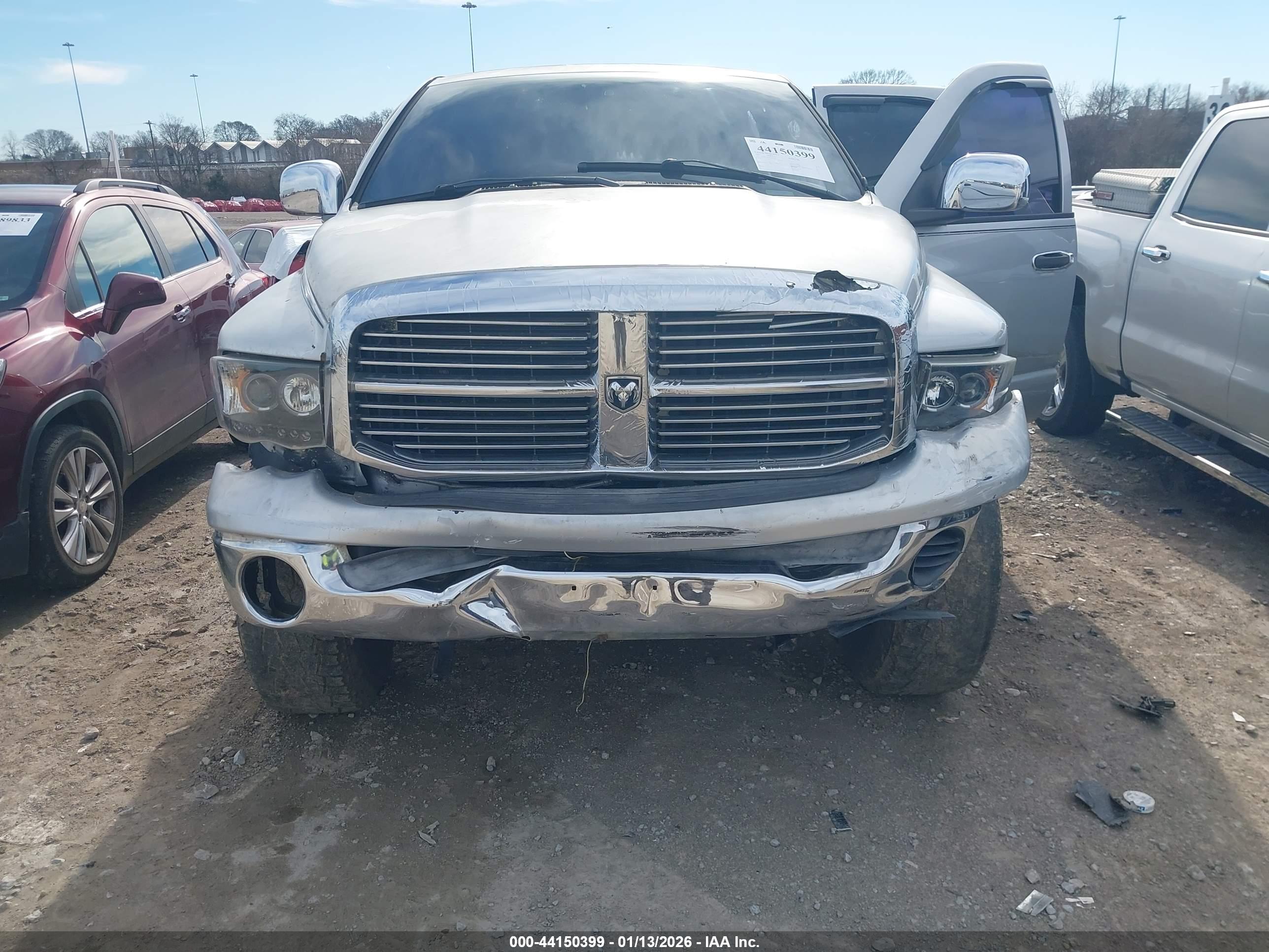 DODGE RAM image 6