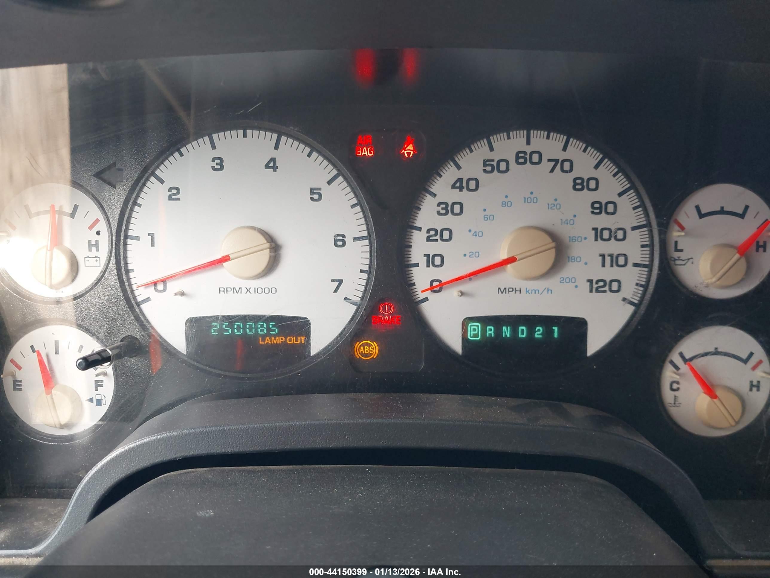 DODGE RAM image 7