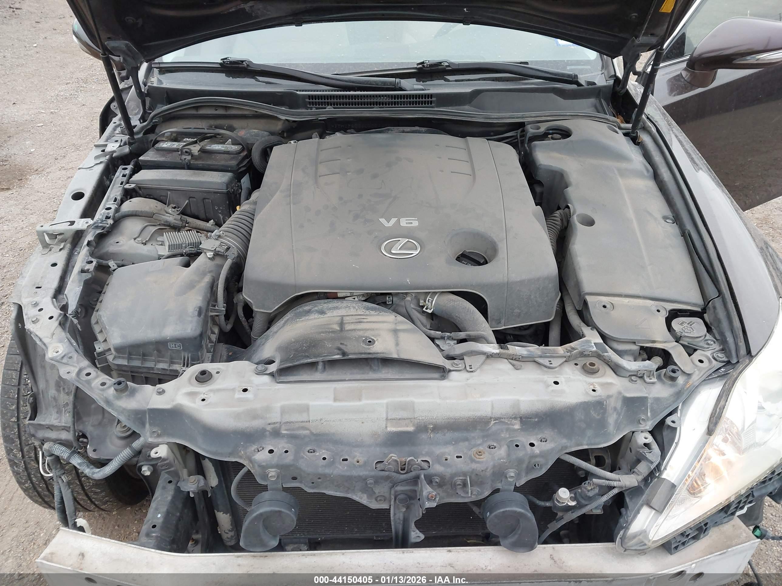 LEXUS IS image 10