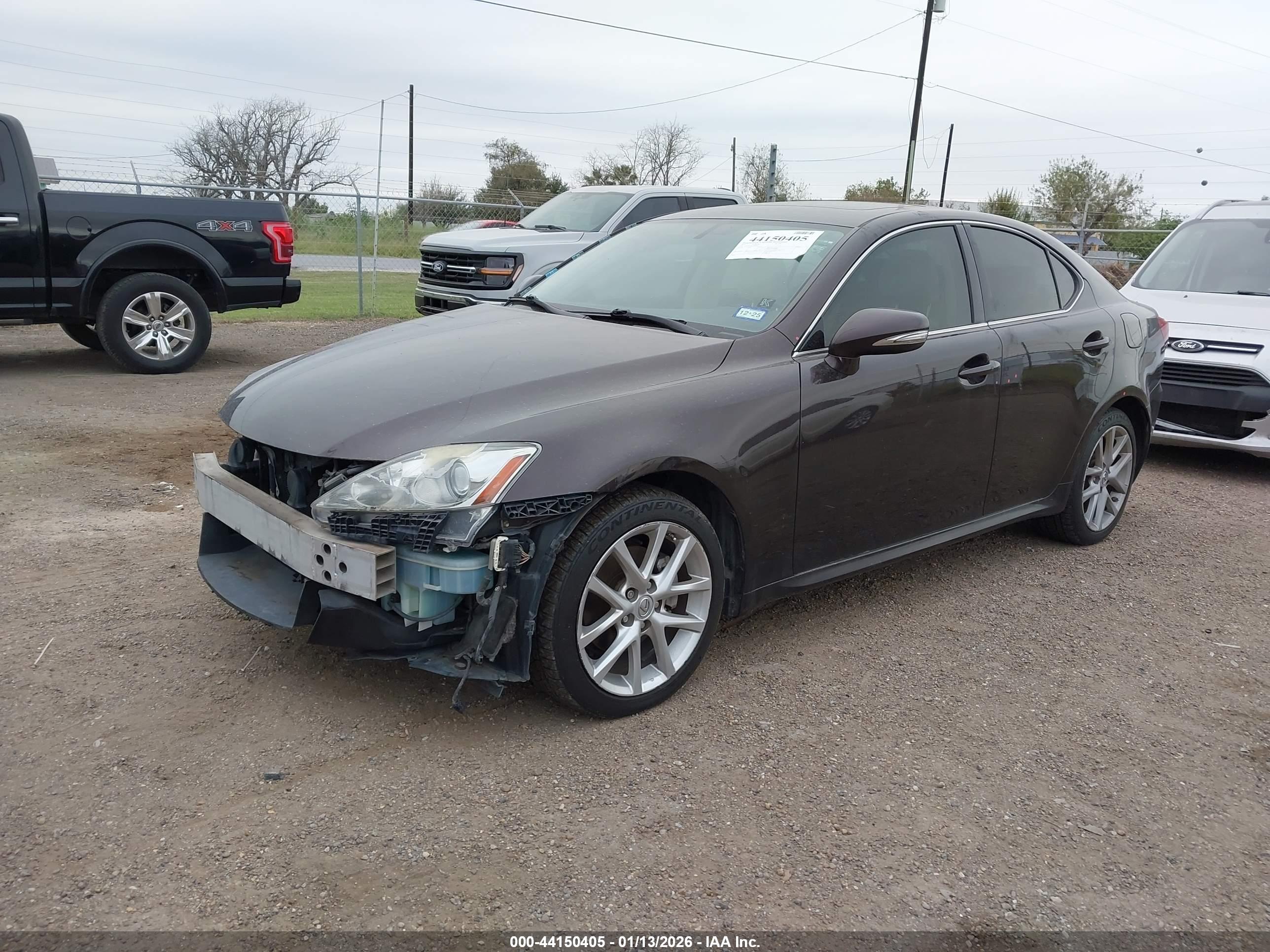 LEXUS IS image 2