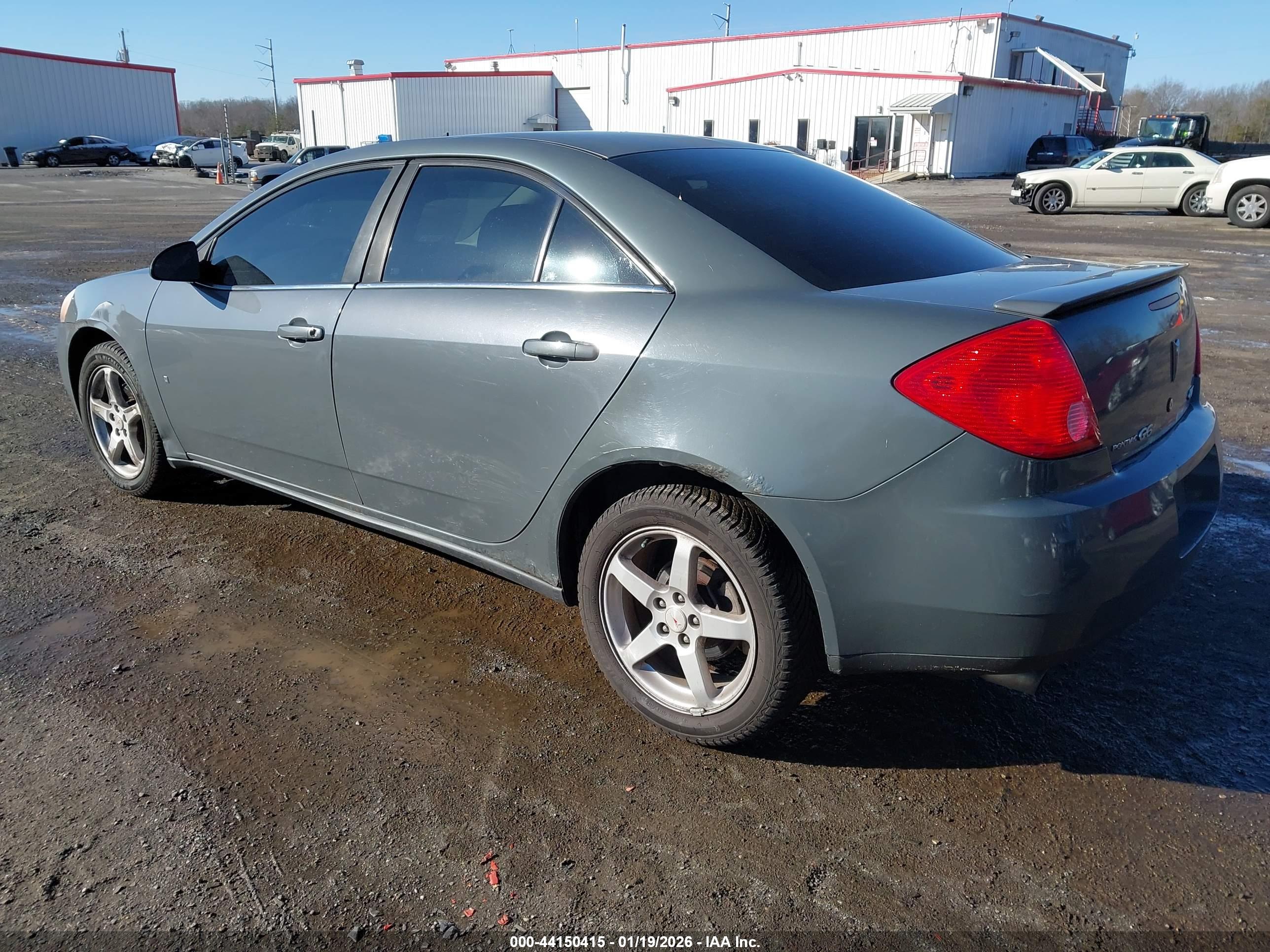 PONTIAC G6 image 3