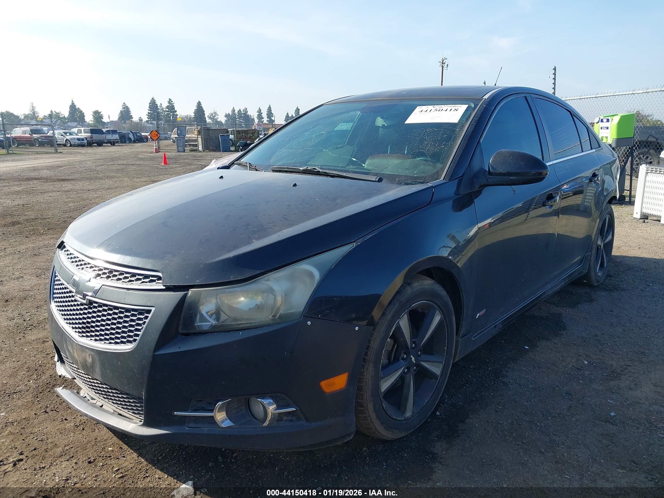 CHEVROLET CRUZE image 2