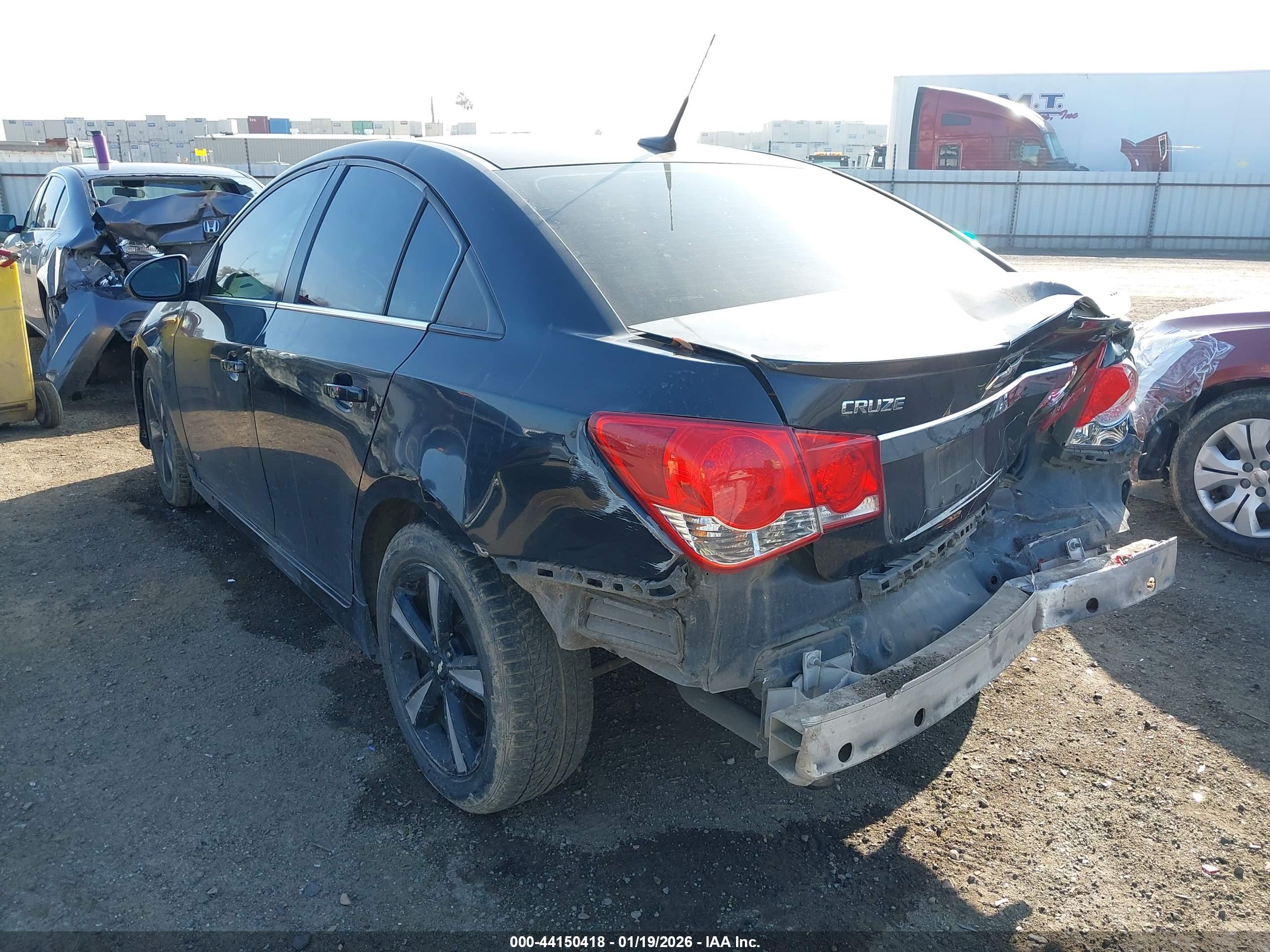CHEVROLET CRUZE image 3