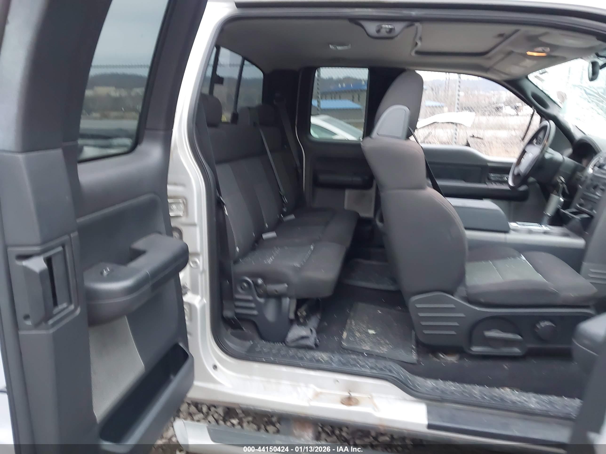 FORD F-150 image 8