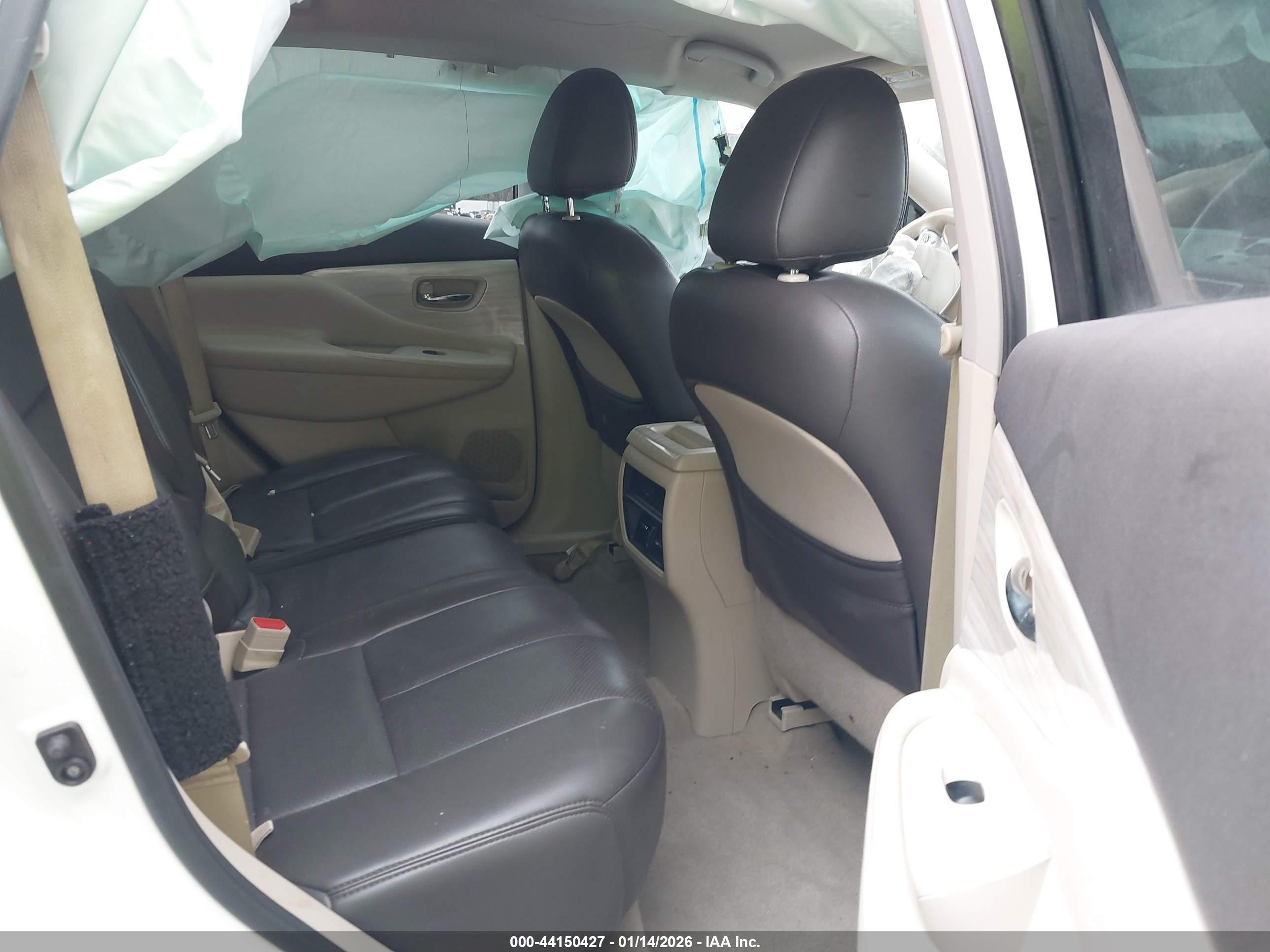 NISSAN MURANO image 8
