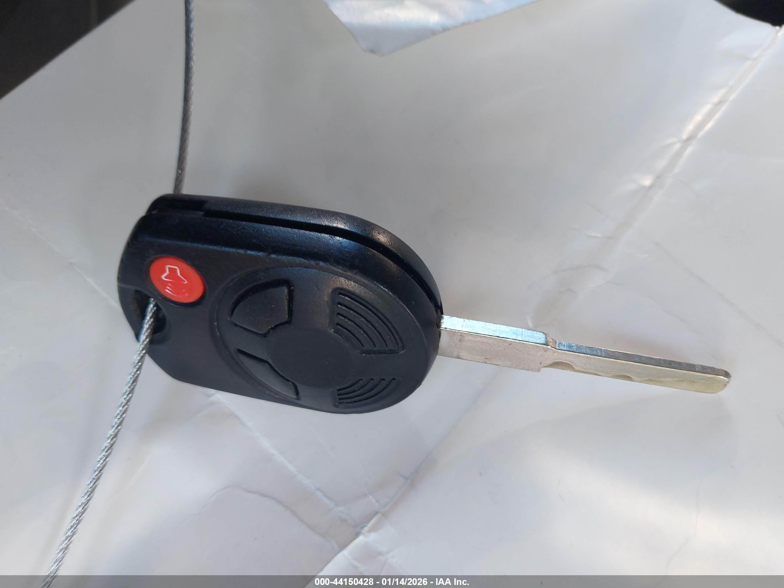 FORD ESCAPE image 11
