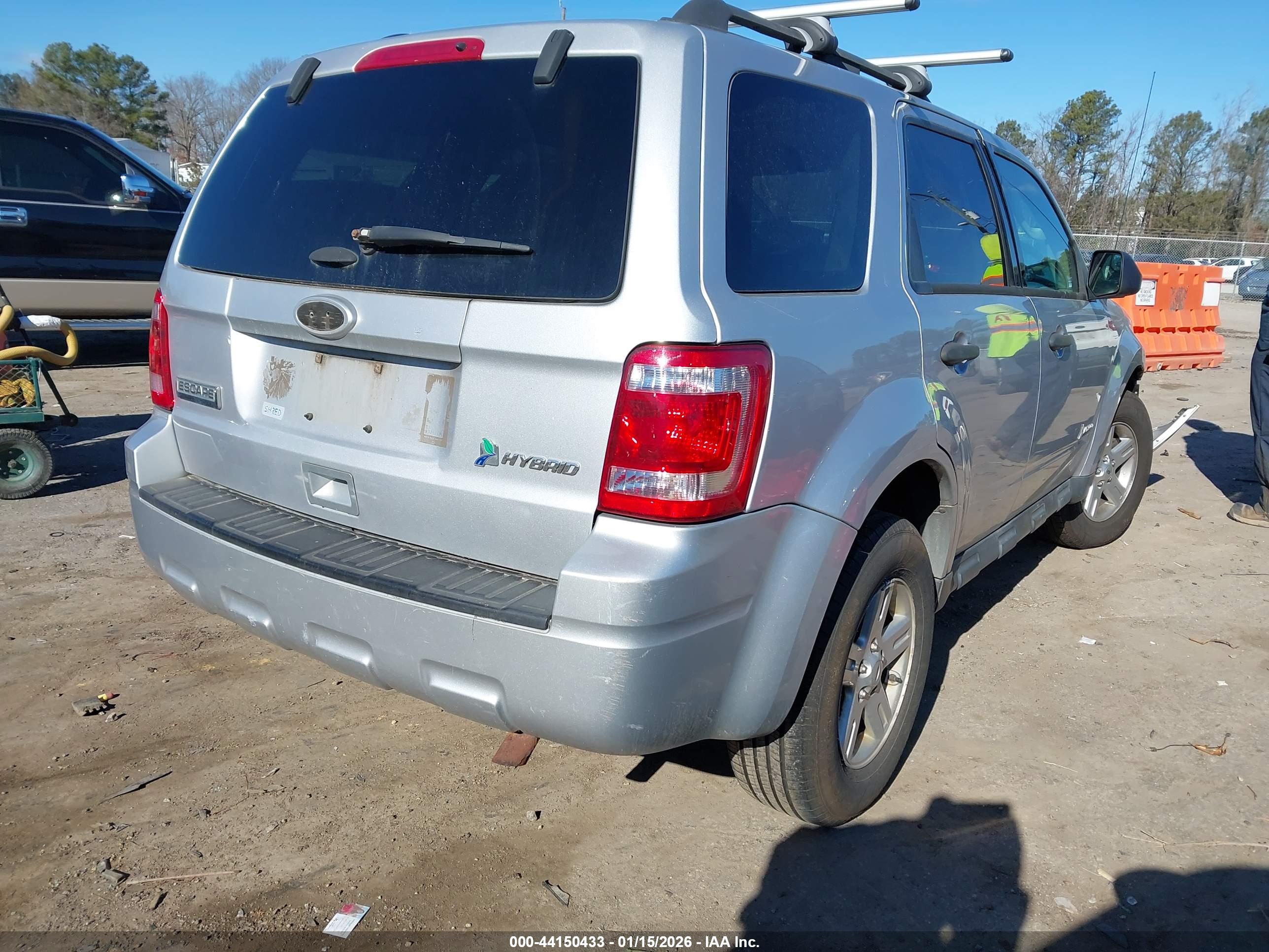 FORD ESCAPE image 4