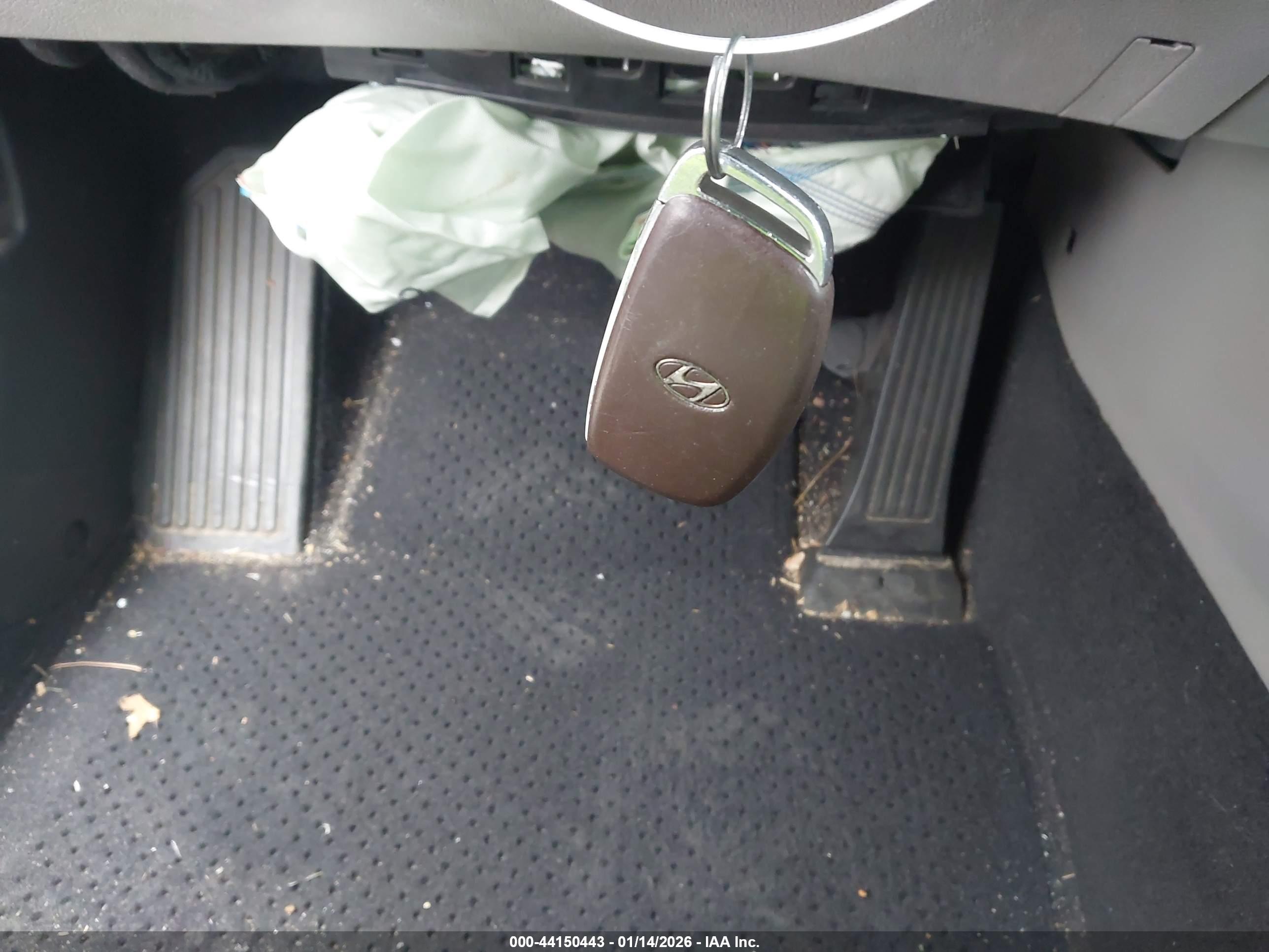 HYUNDAI SONATA image 11