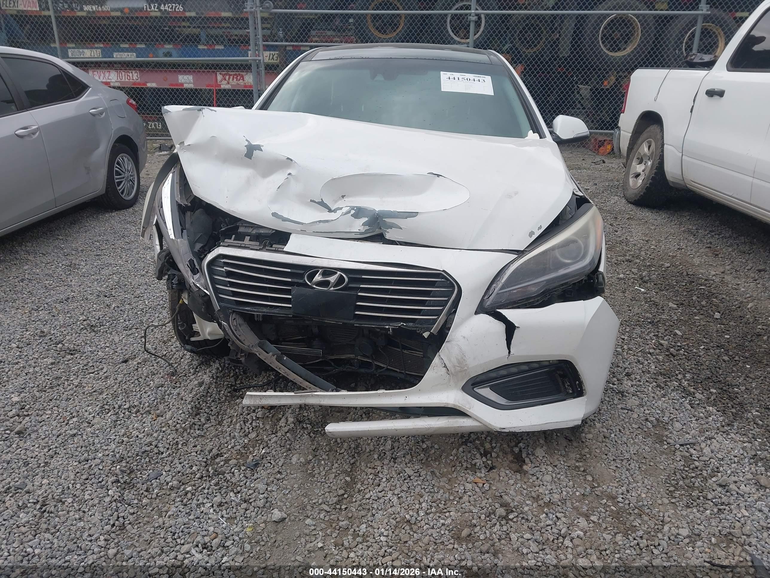 HYUNDAI SONATA image 6