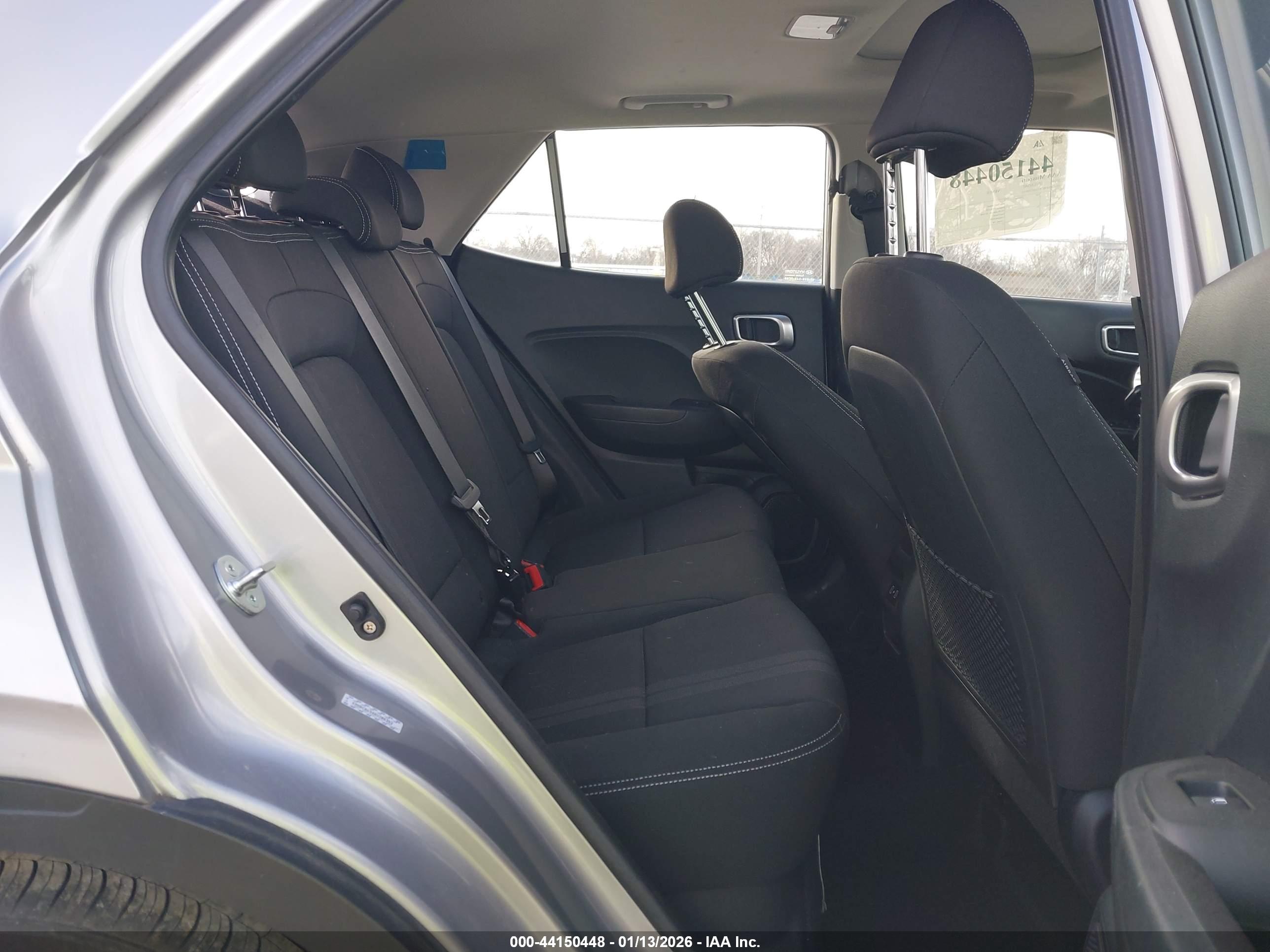 HYUNDAI VENUE image 8