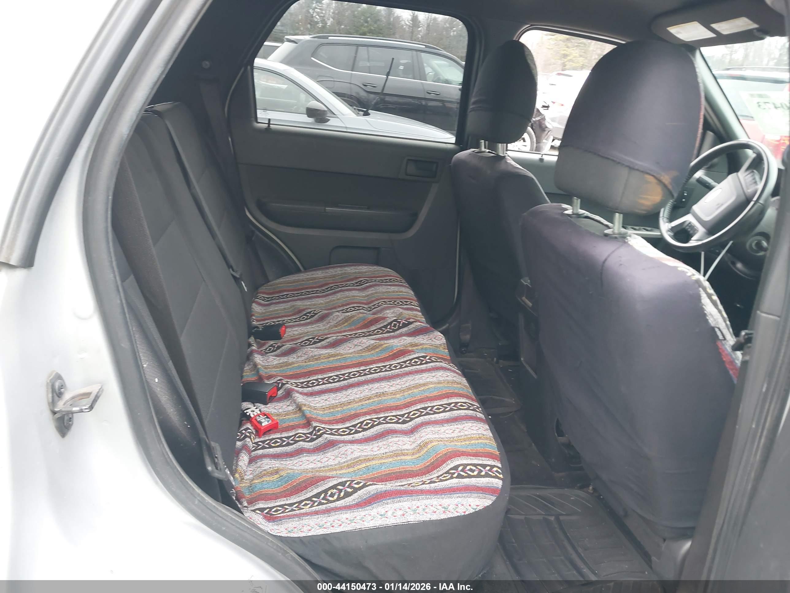 FORD ESCAPE image 8