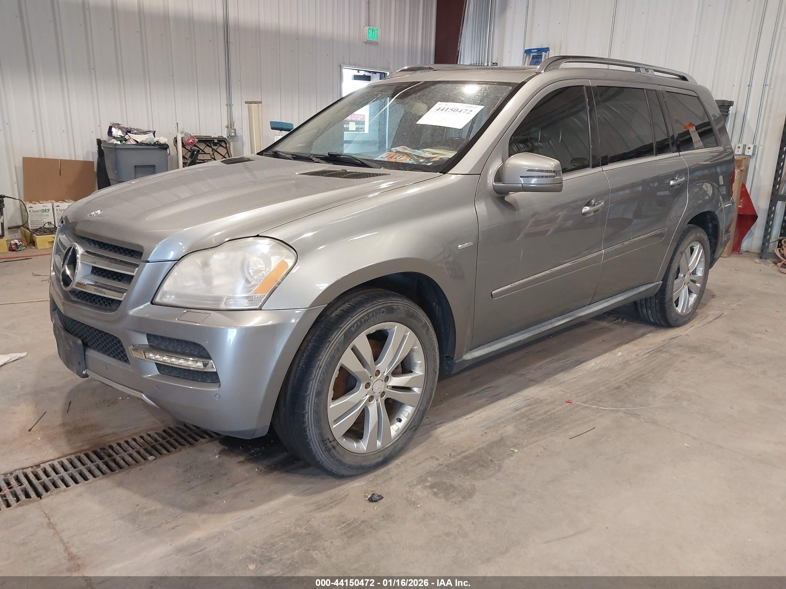 MERCEDES-BENZ GL image 2