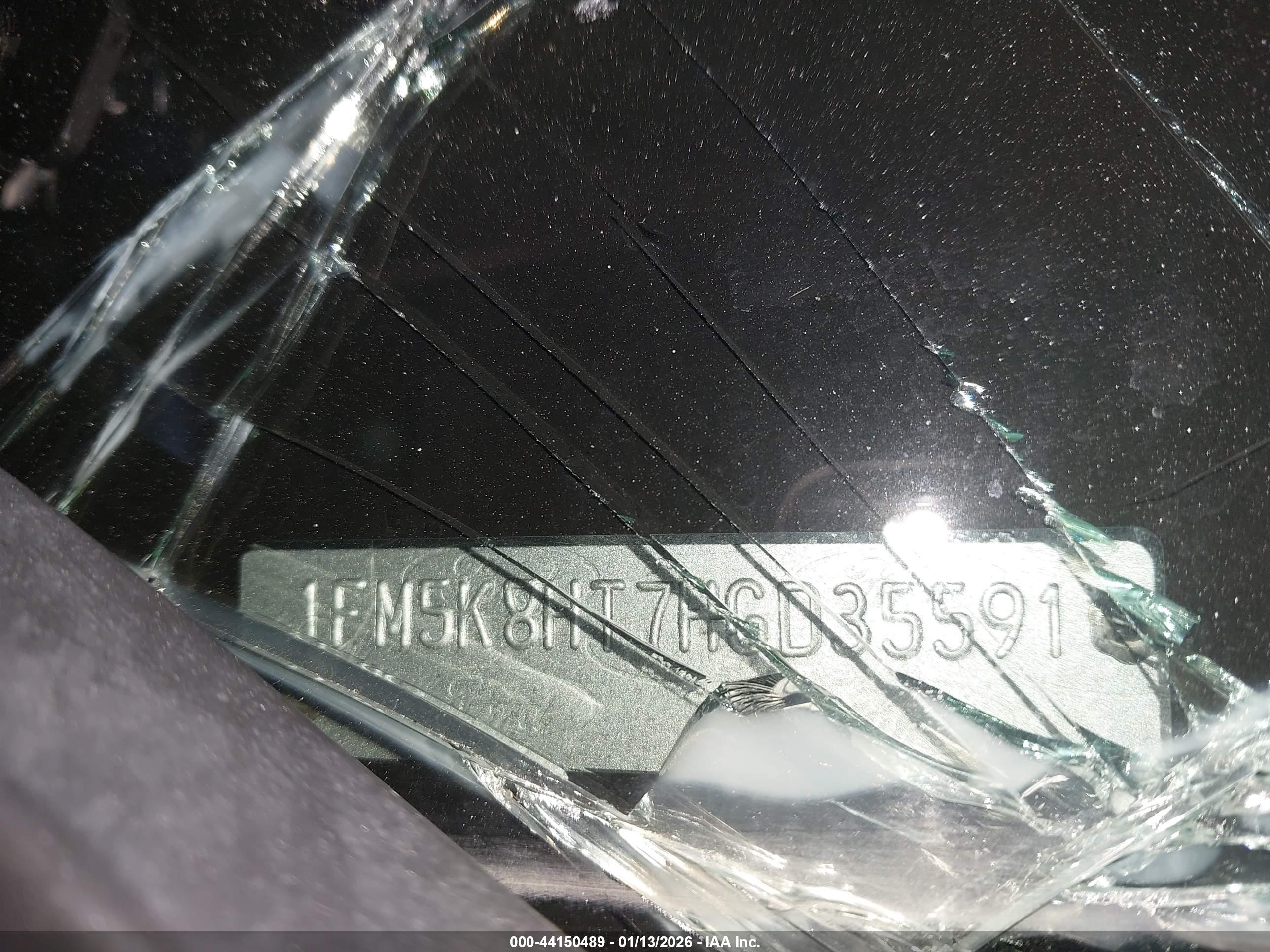 FORD EXPLORER image 9