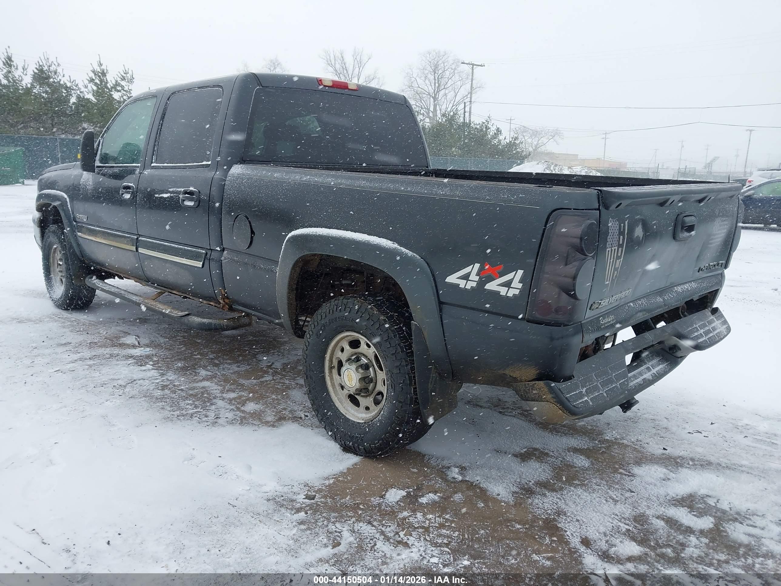 CHEVROLET SILVERADO image 6
