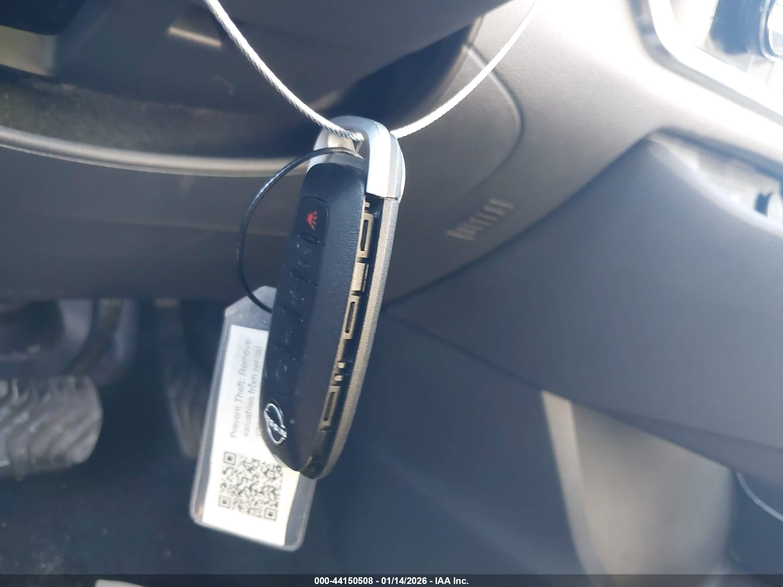NISSAN ROGUE image 11