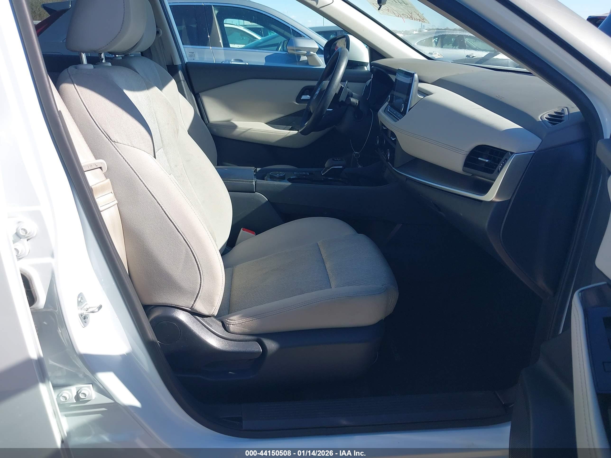NISSAN ROGUE image 5