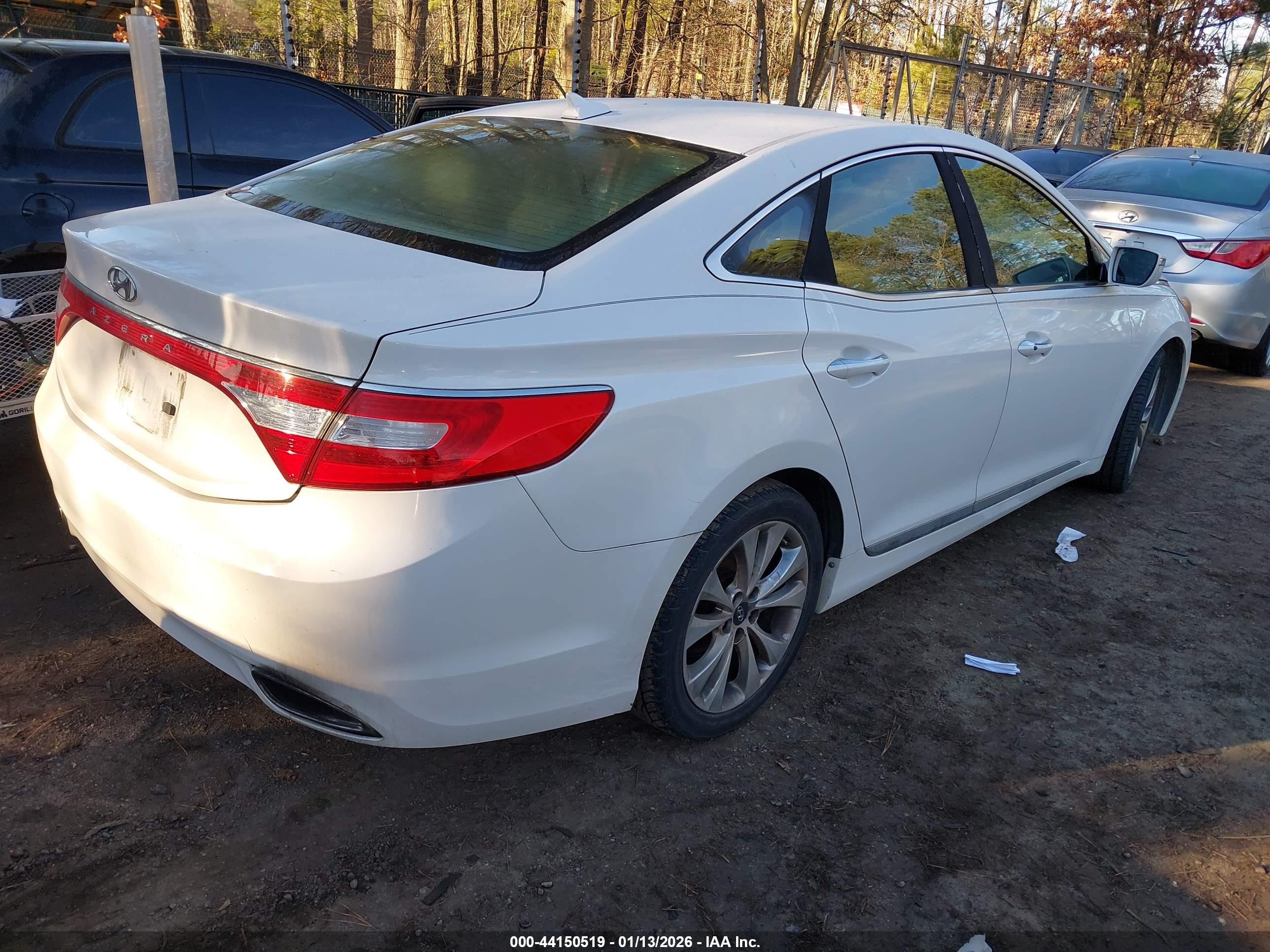 HYUNDAI AZERA image 4